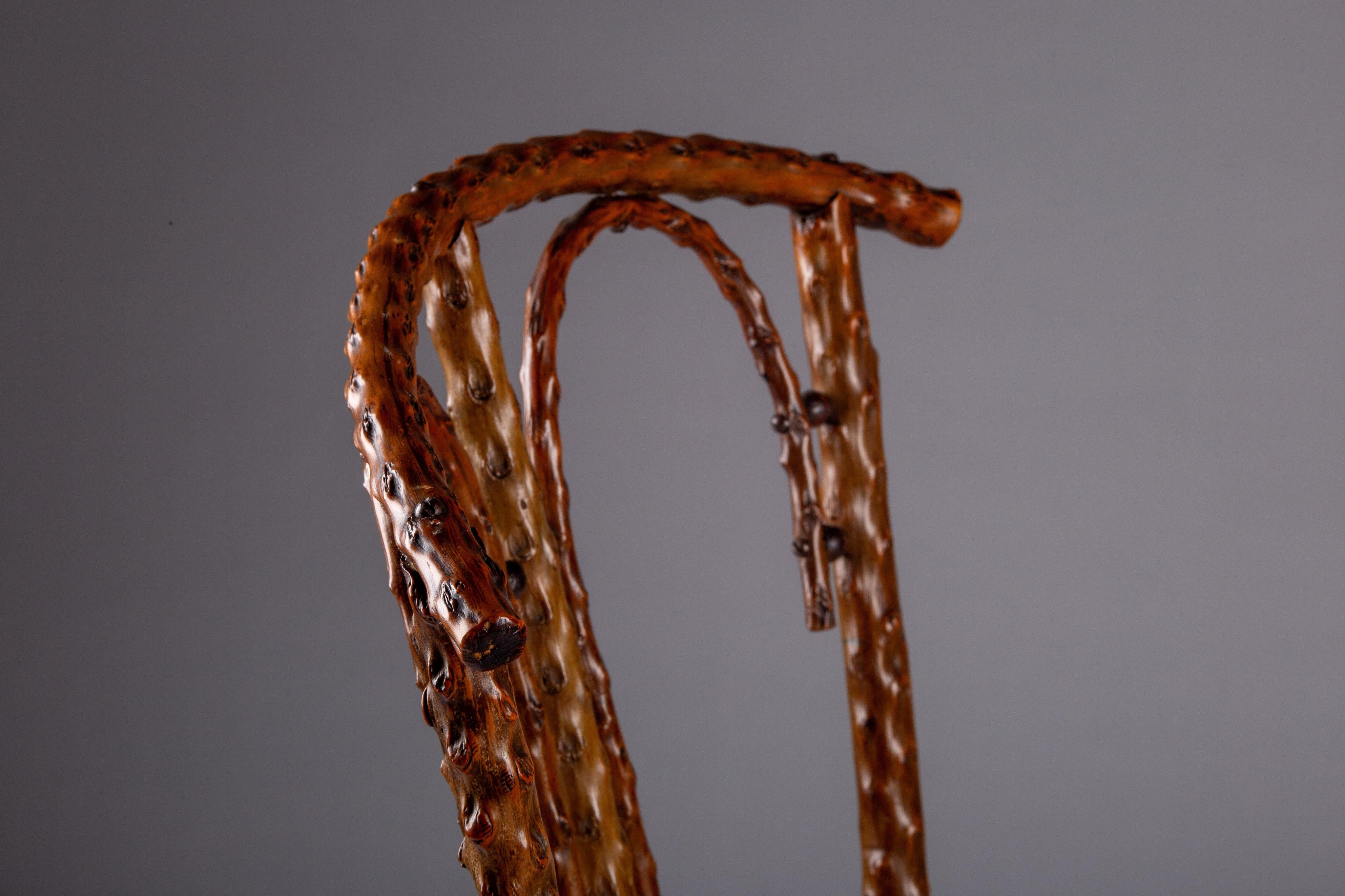 Early_20th_century_accent_chair