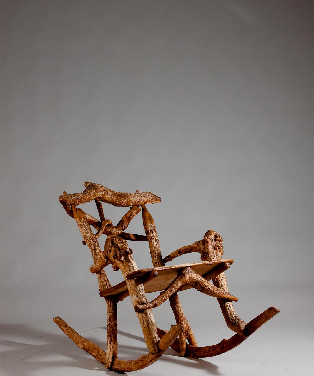 Matti_Savijärvi,_1920's_unique_tree_root_rocking_chair