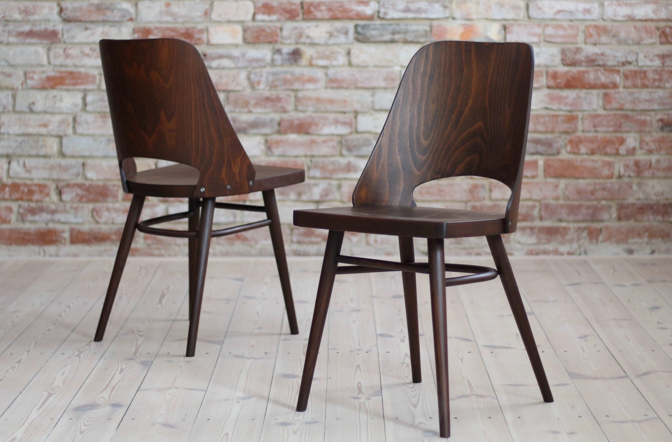 Set_of_8_Mid_Century_Modern_Dining_Chairs_by_Radomir_Hofman_for_TON_Model_514