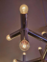 Large_Chandelier,_model_Atomic,_Midcentury_Modern,_white_plastic_and_aluminium