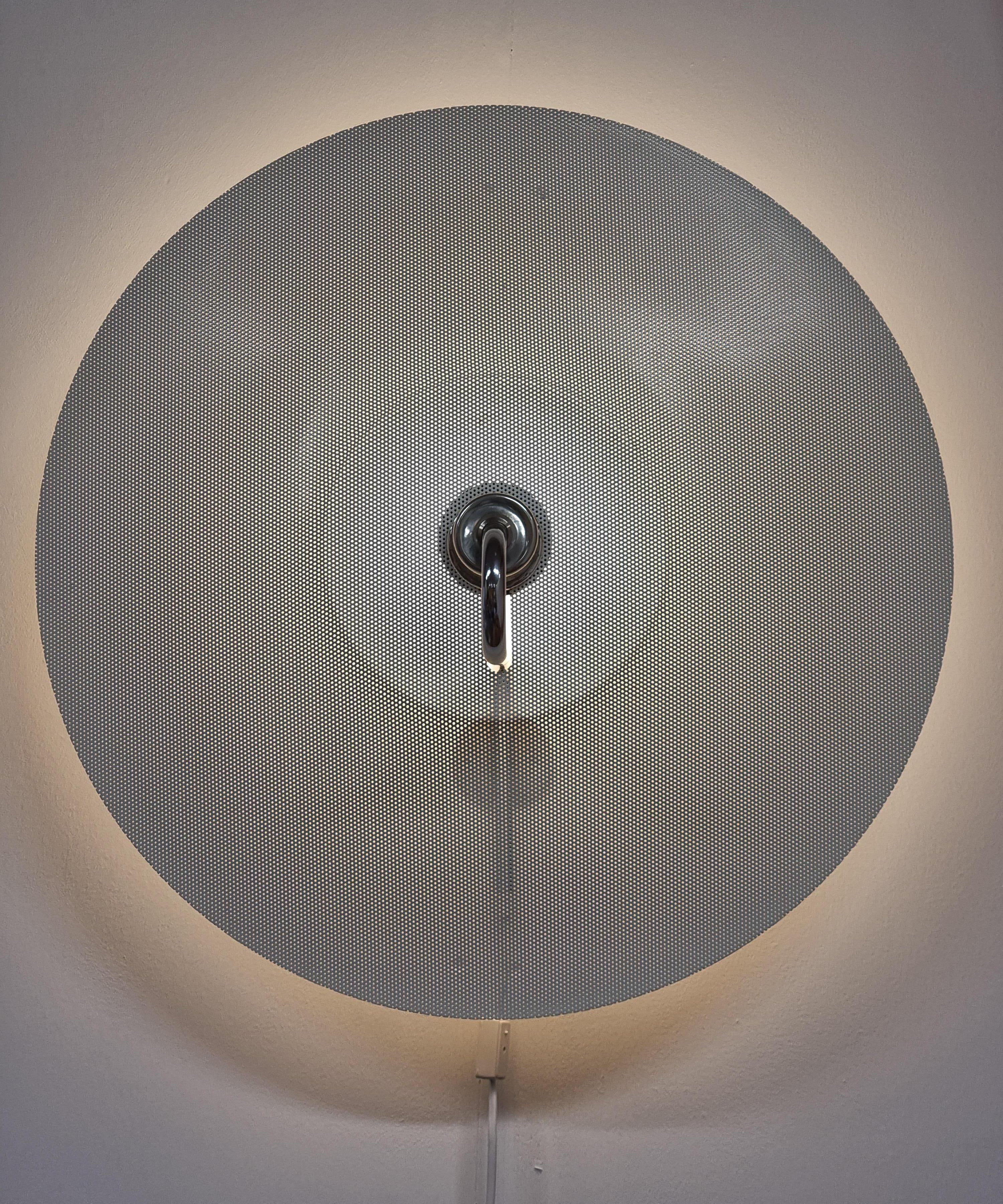 Wall_Sconce,_Metal_And_Glass,_Scandinavian_Modern,_1960s,_Sweden