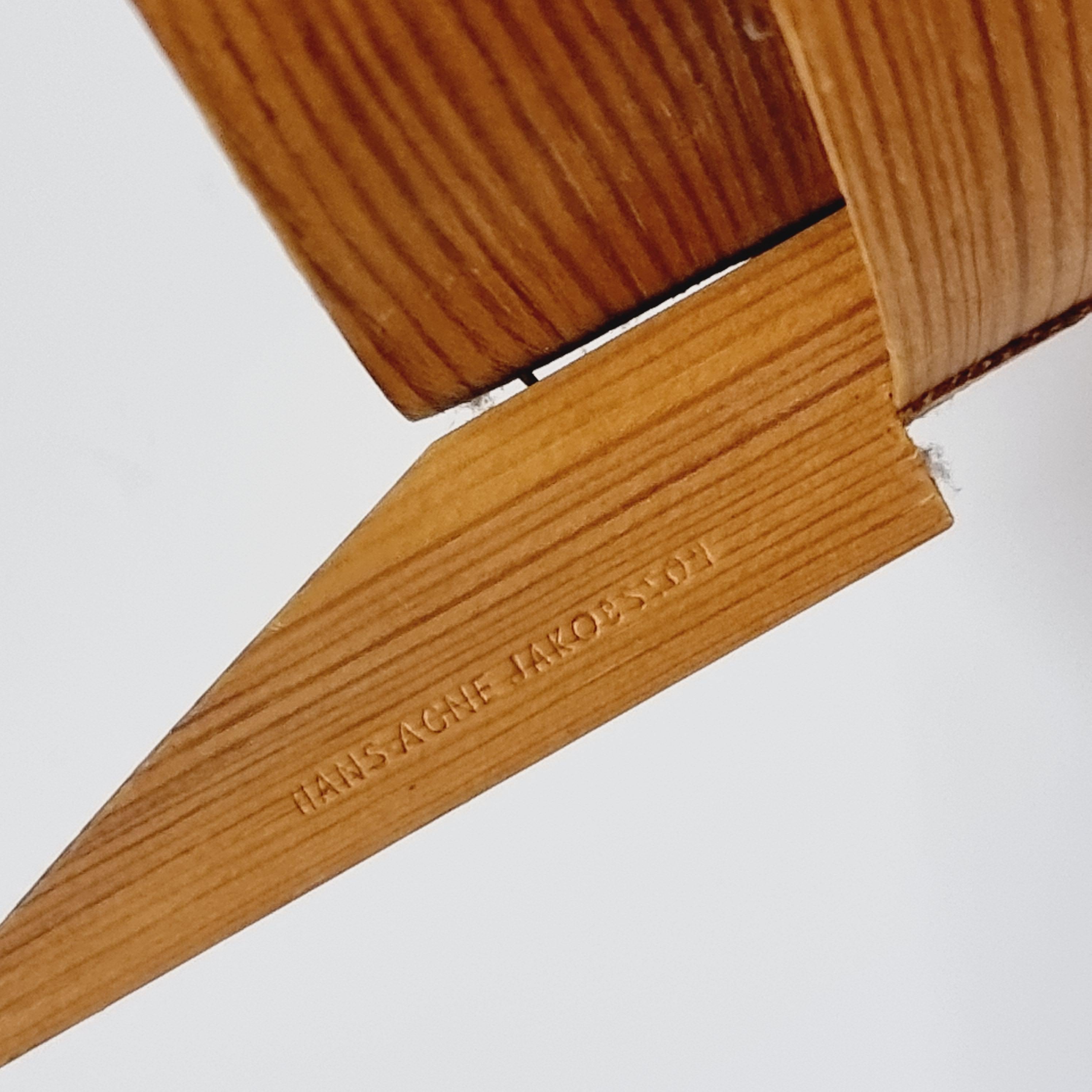 Large_Pine_Wall_Light_by_Hans-Agne_Jakobsson_for_Ellysett,_1970s,_Sweden