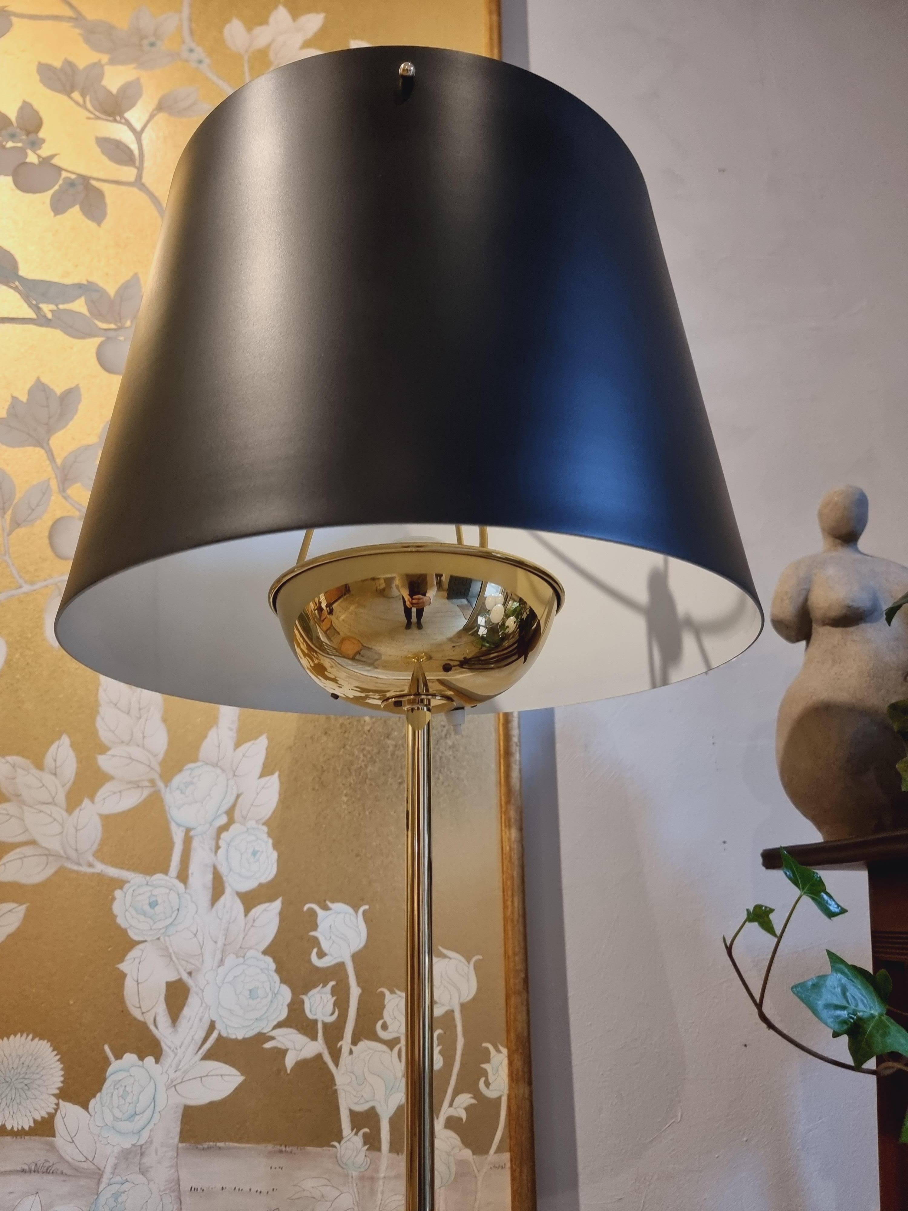 Josef_Frank,_Floor_lamp_model_2564,_for_Svenskt_Tenn,_Sweden,_1950s._Nice_patina