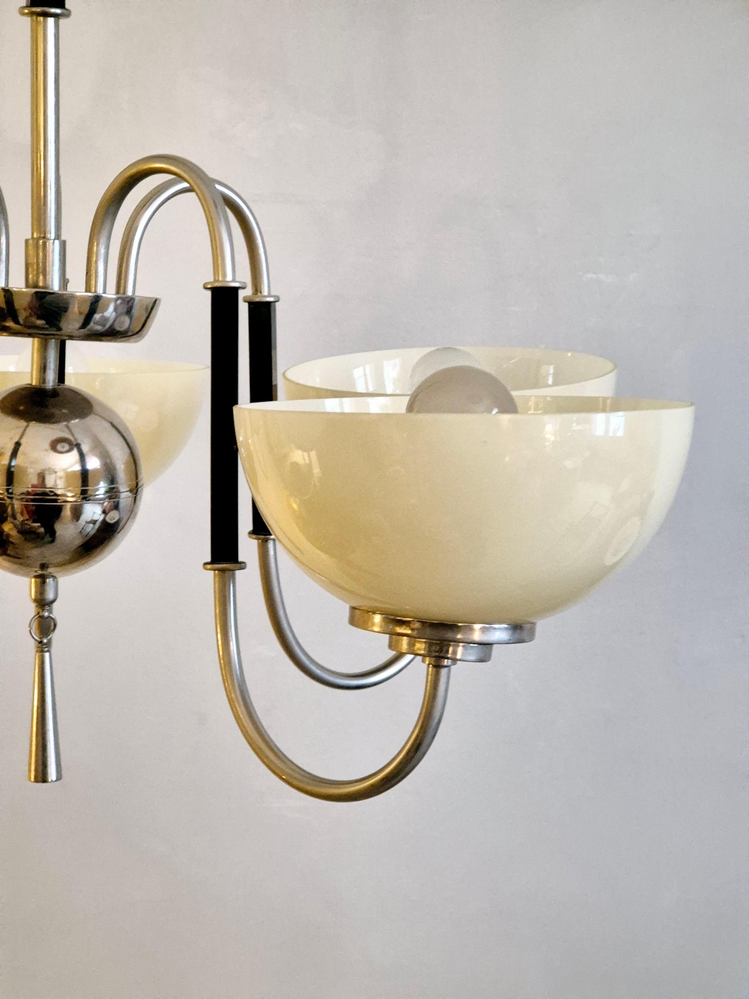 Swedish_Grace_Art_Deco_Pendant_by_CG_Hallberg,_1930s–1940s,_Sweden