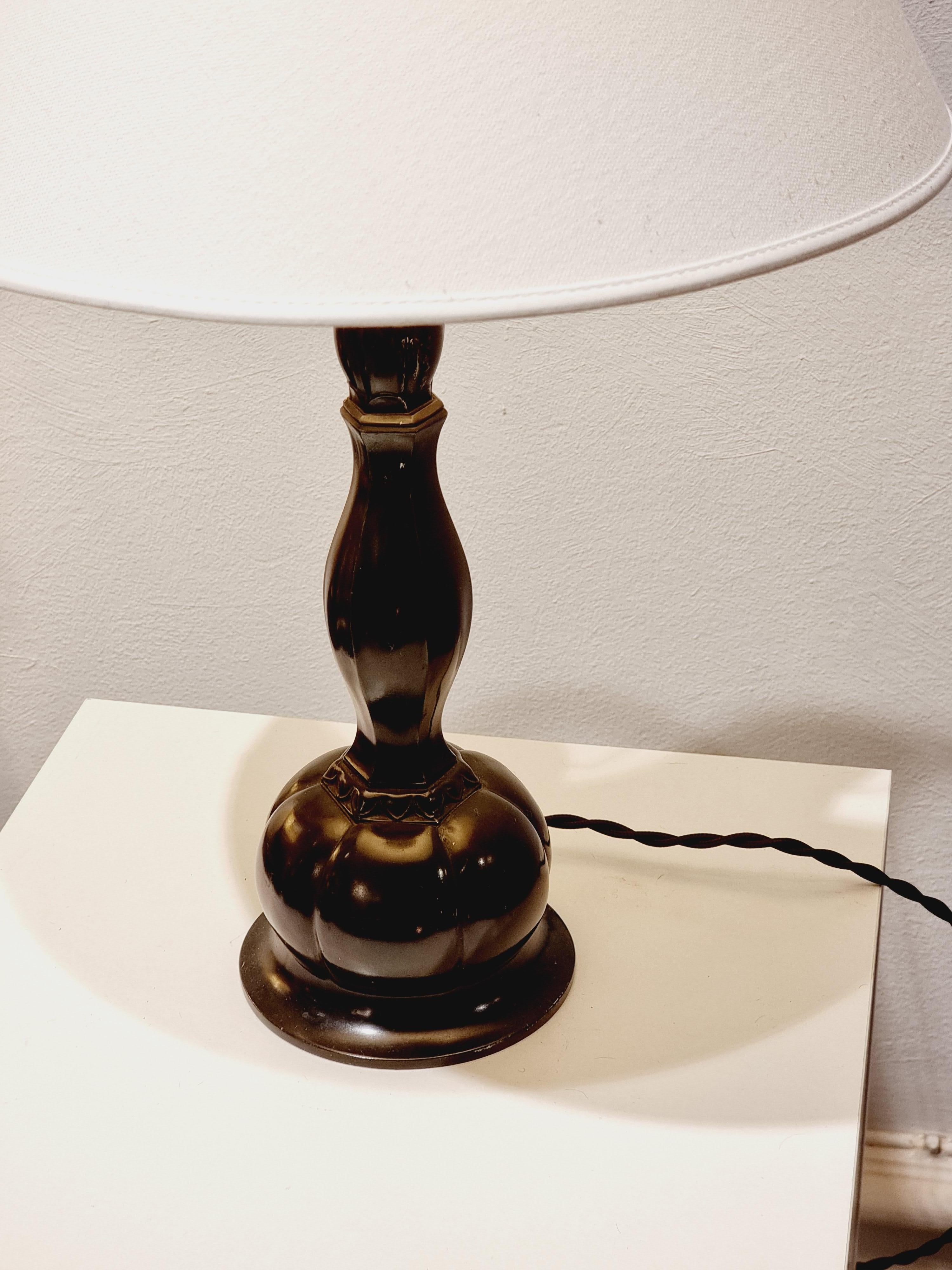Table_Lamp_by_Just_Andersen,_1930s,_Denmark