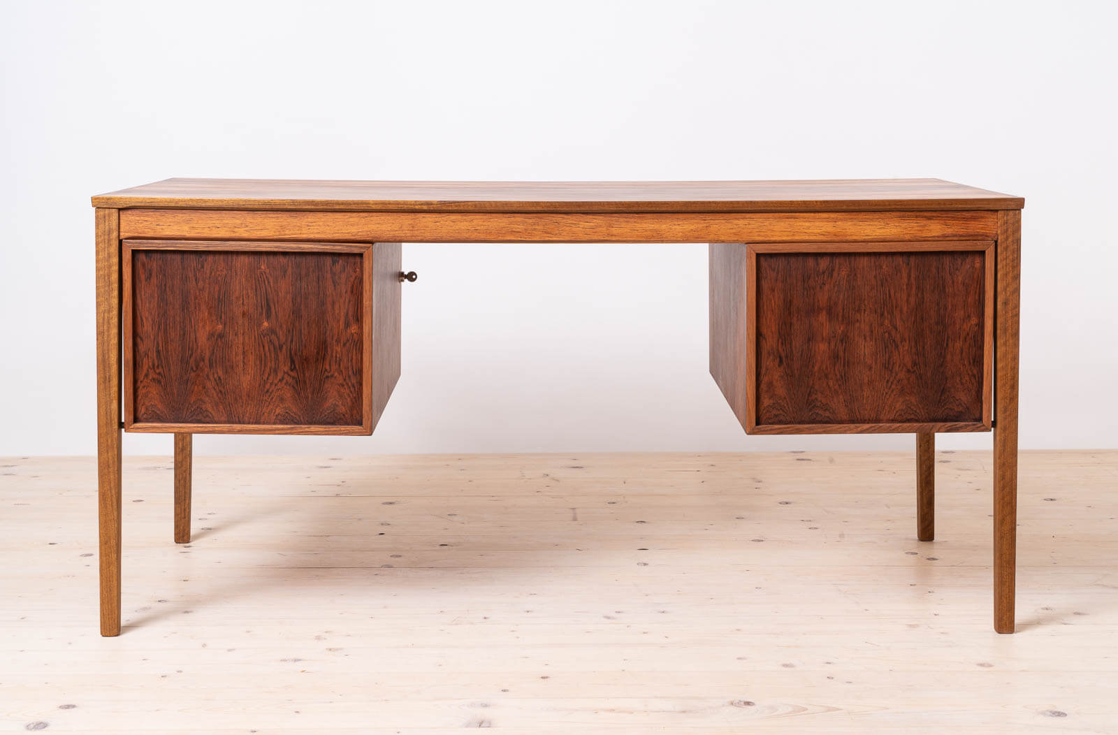 Mid-Century_Modern_Desk,_Norway,_1960s,_Torbjørn_Afdal