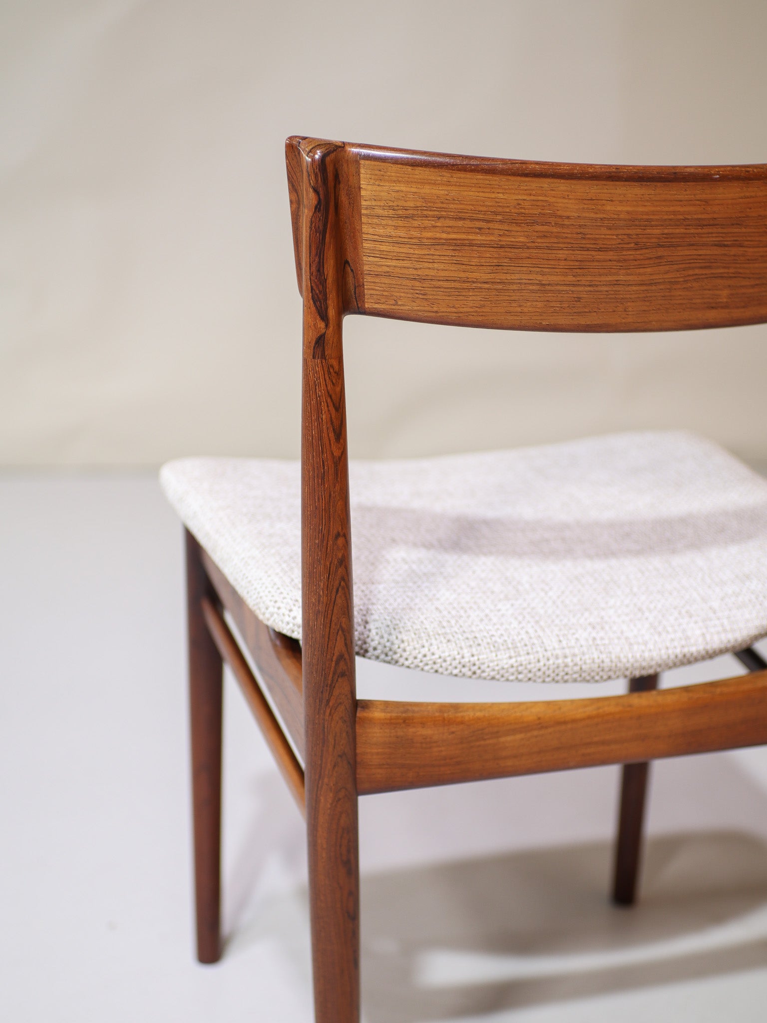 Set_of_6_Dining_chairs_Henry_Rosengren_39_rosewood