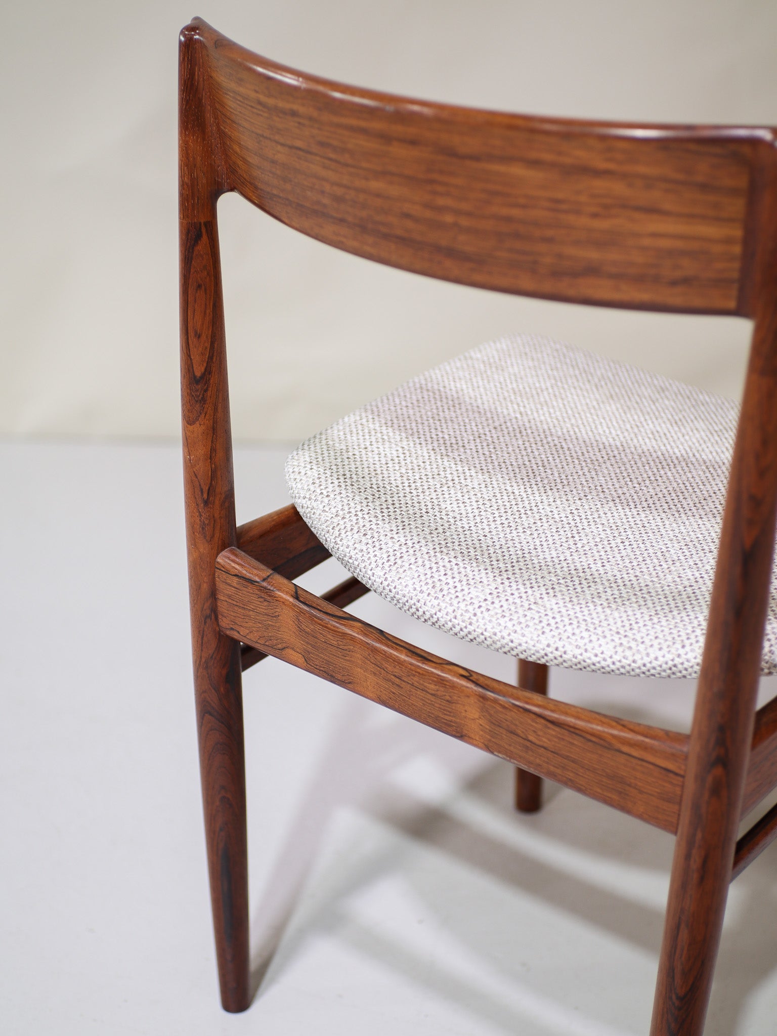 Set_of_6_Dining_chairs_Henry_Rosengren_39_rosewood
