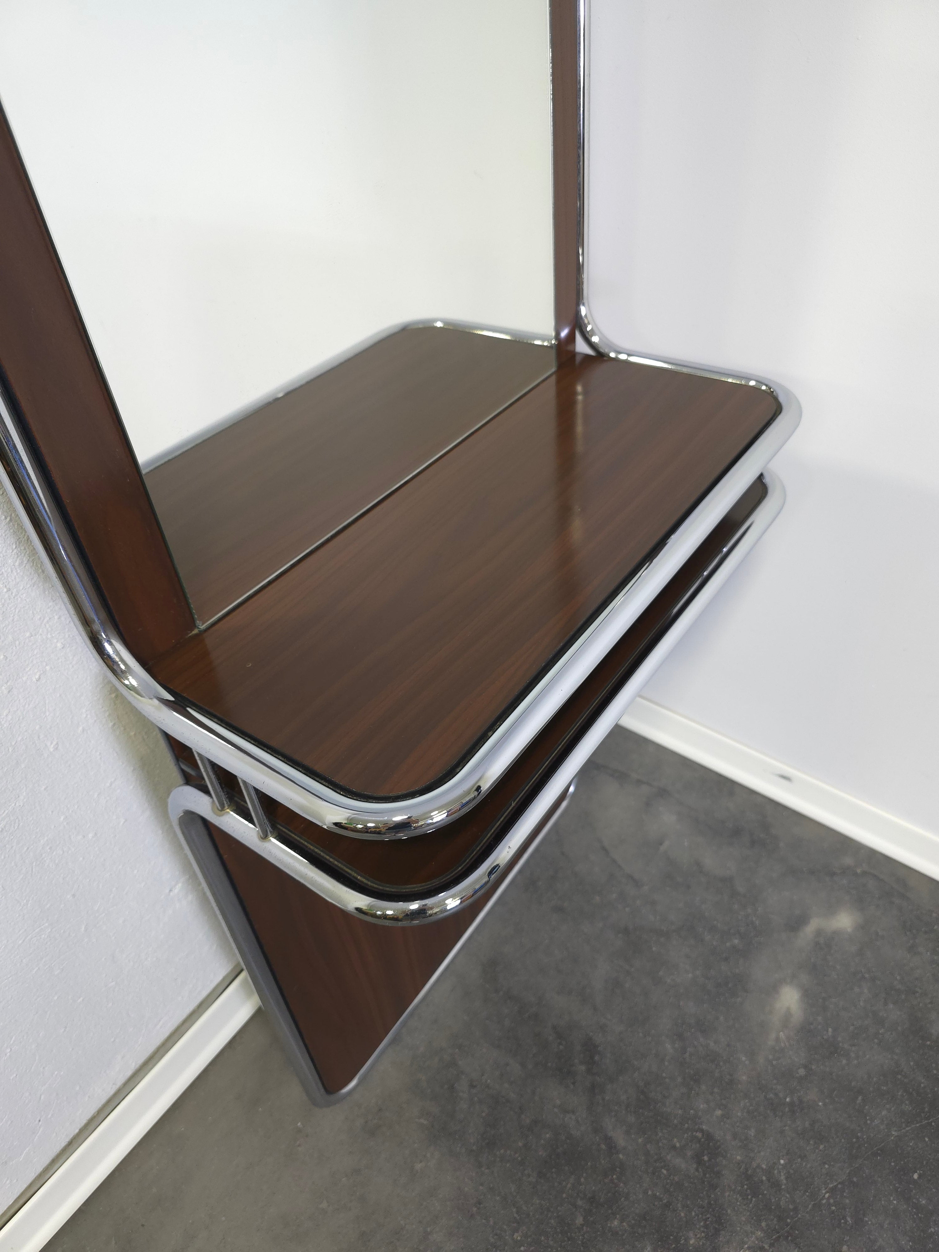 Bauhaus_Wall_Mirror_with_Shelve_from_1970s