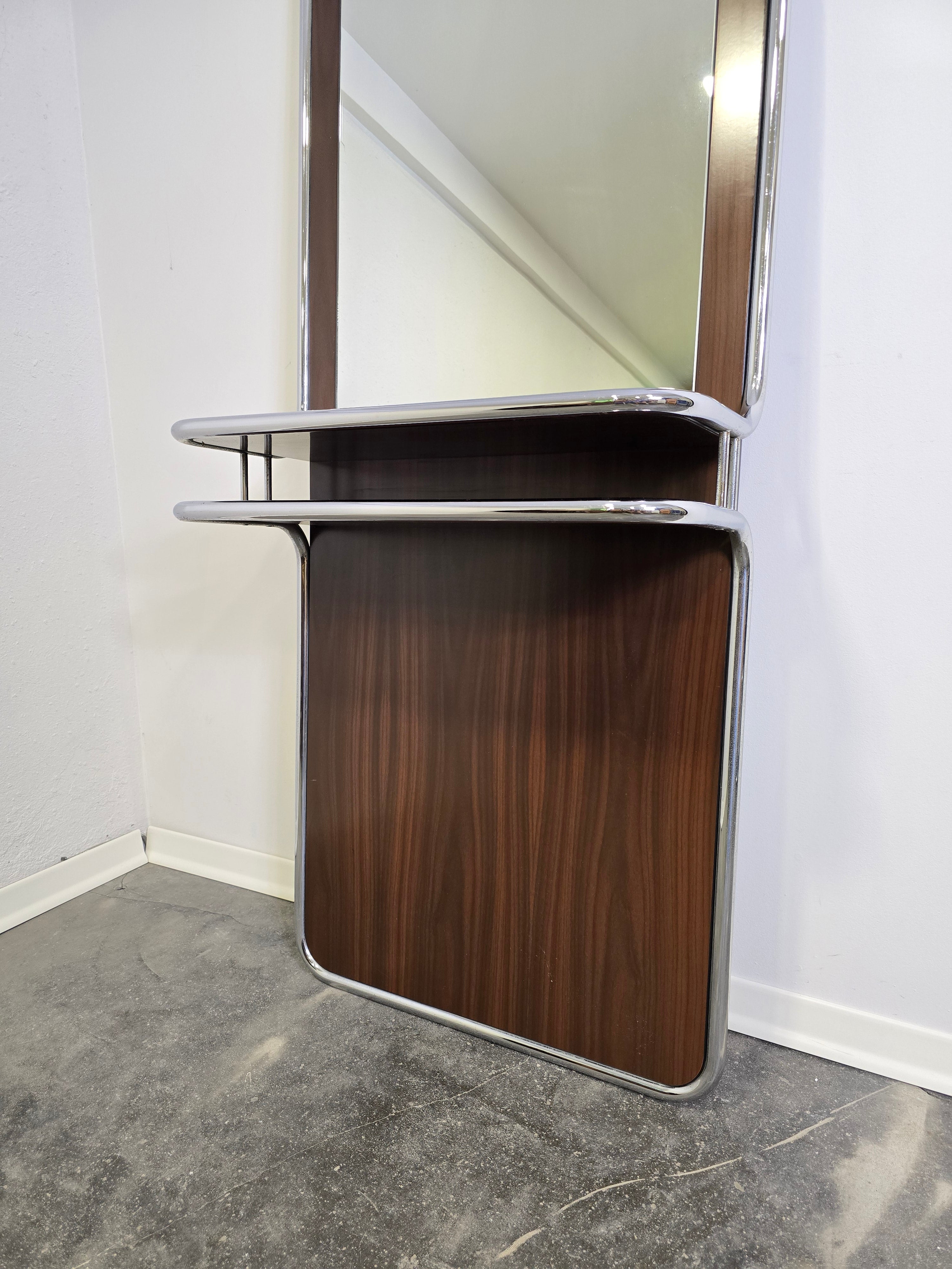 Bauhaus_Wall_Mirror_with_Shelve_from_1970s