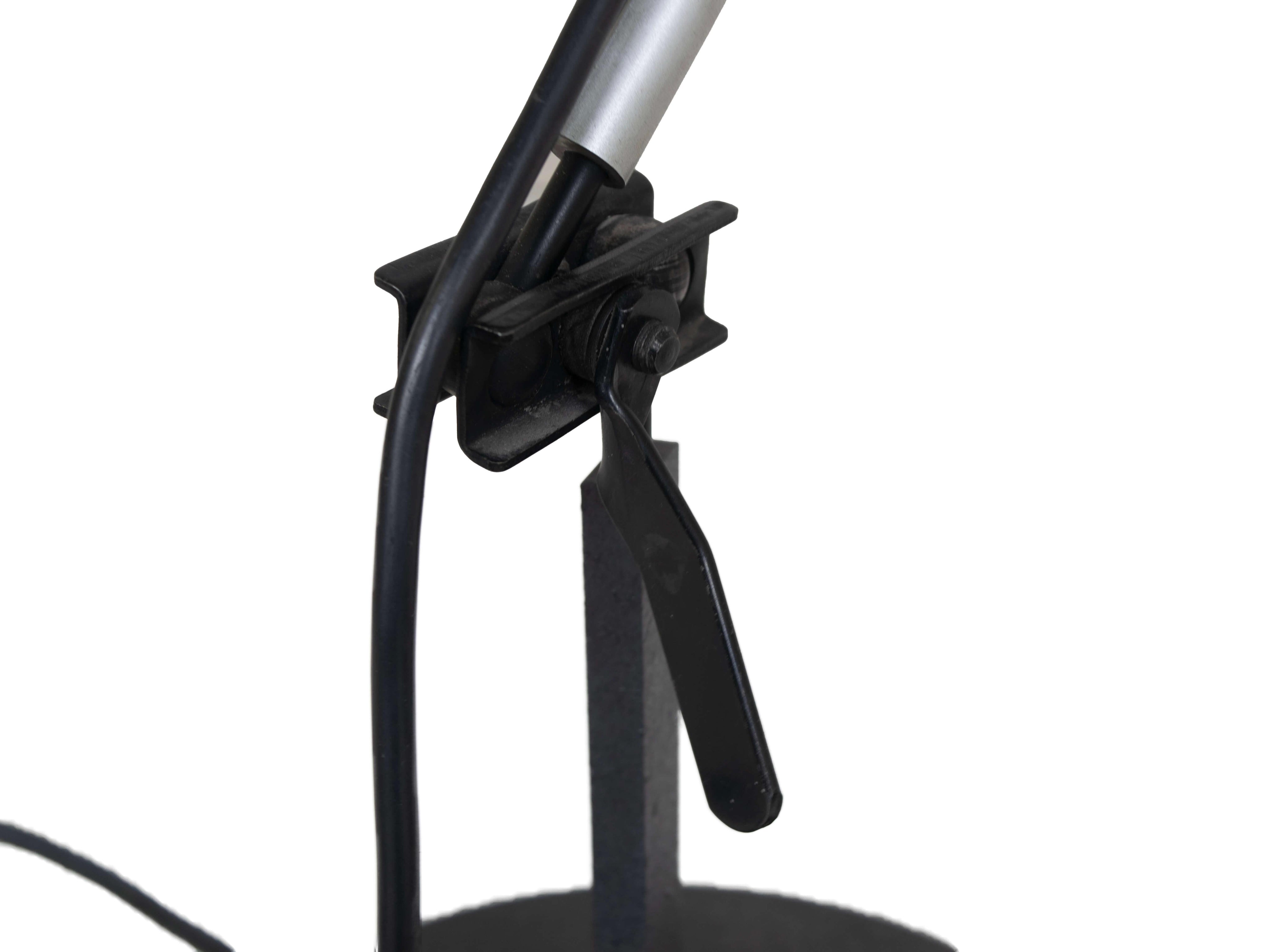 Aggregate_Table_Lamp_by_Enzo_Mari_and_Giancarlo_Fassina_for_Artemide