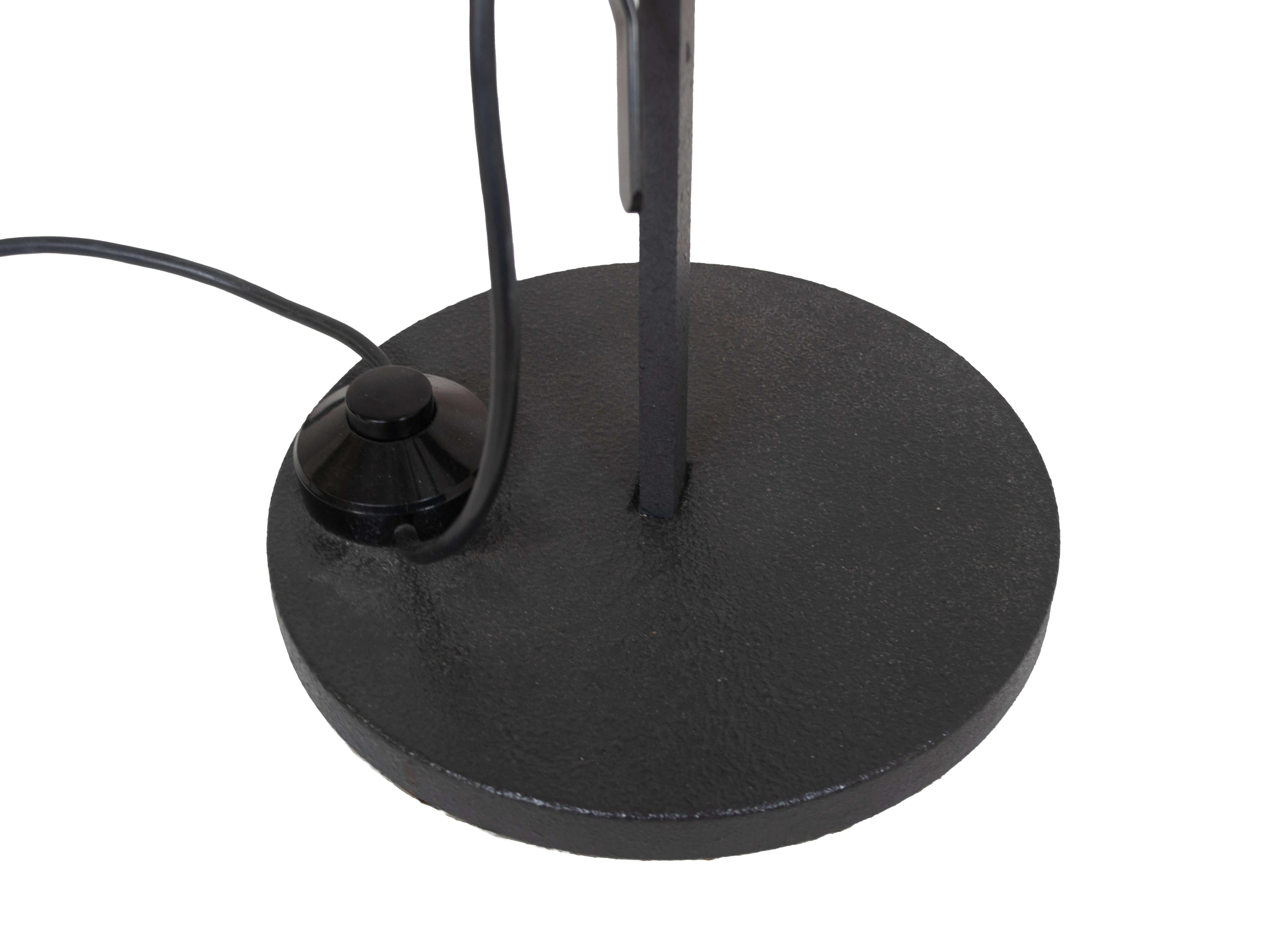 Aggregate_Table_Lamp_by_Enzo_Mari_and_Giancarlo_Fassina_for_Artemide