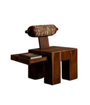 Akeru_Chair