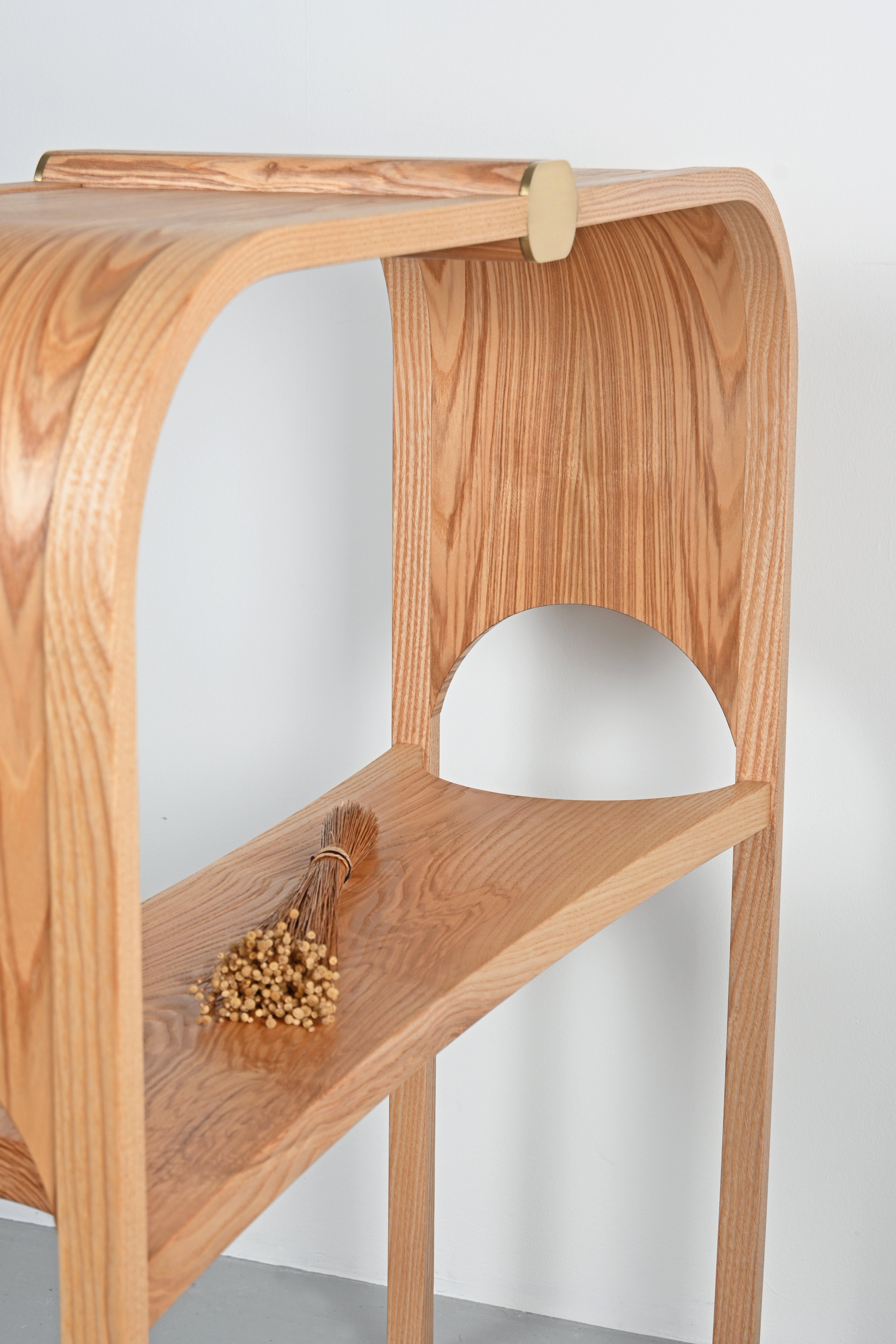 Arialle_Console_Table
