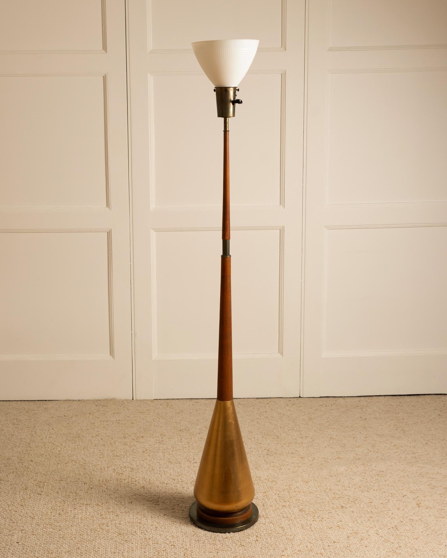 Art_deco_floor_lamp_1930s