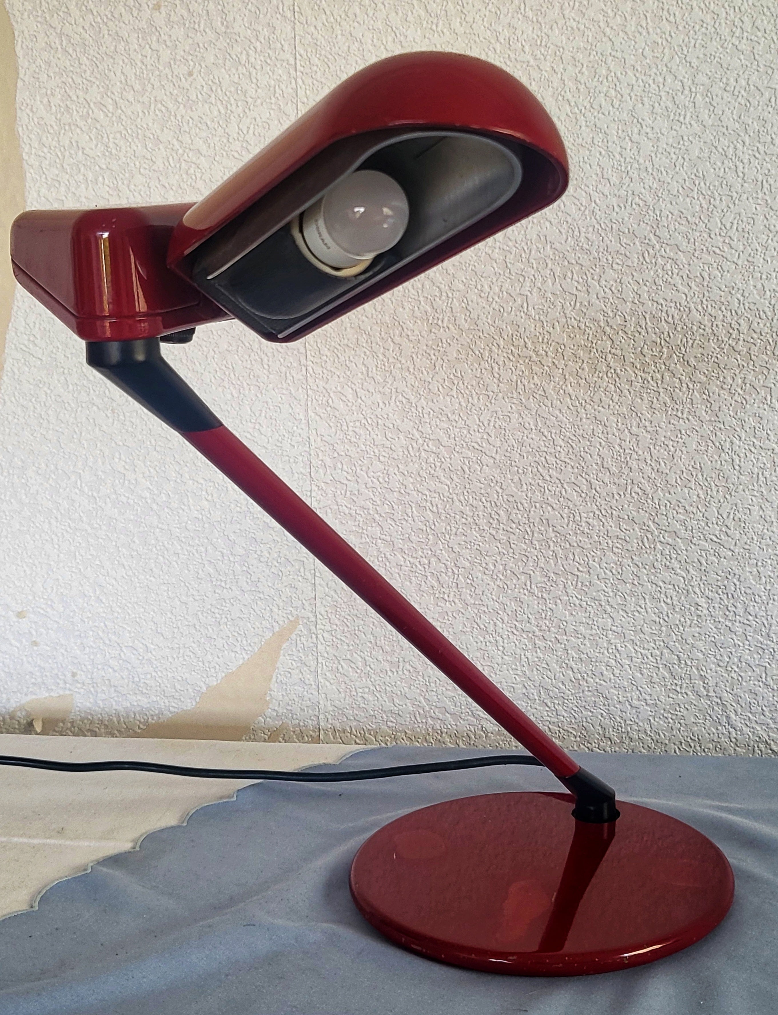 Arteluce_Desk_Lamp_by_Bruno_Gecchelin_Italy_1970