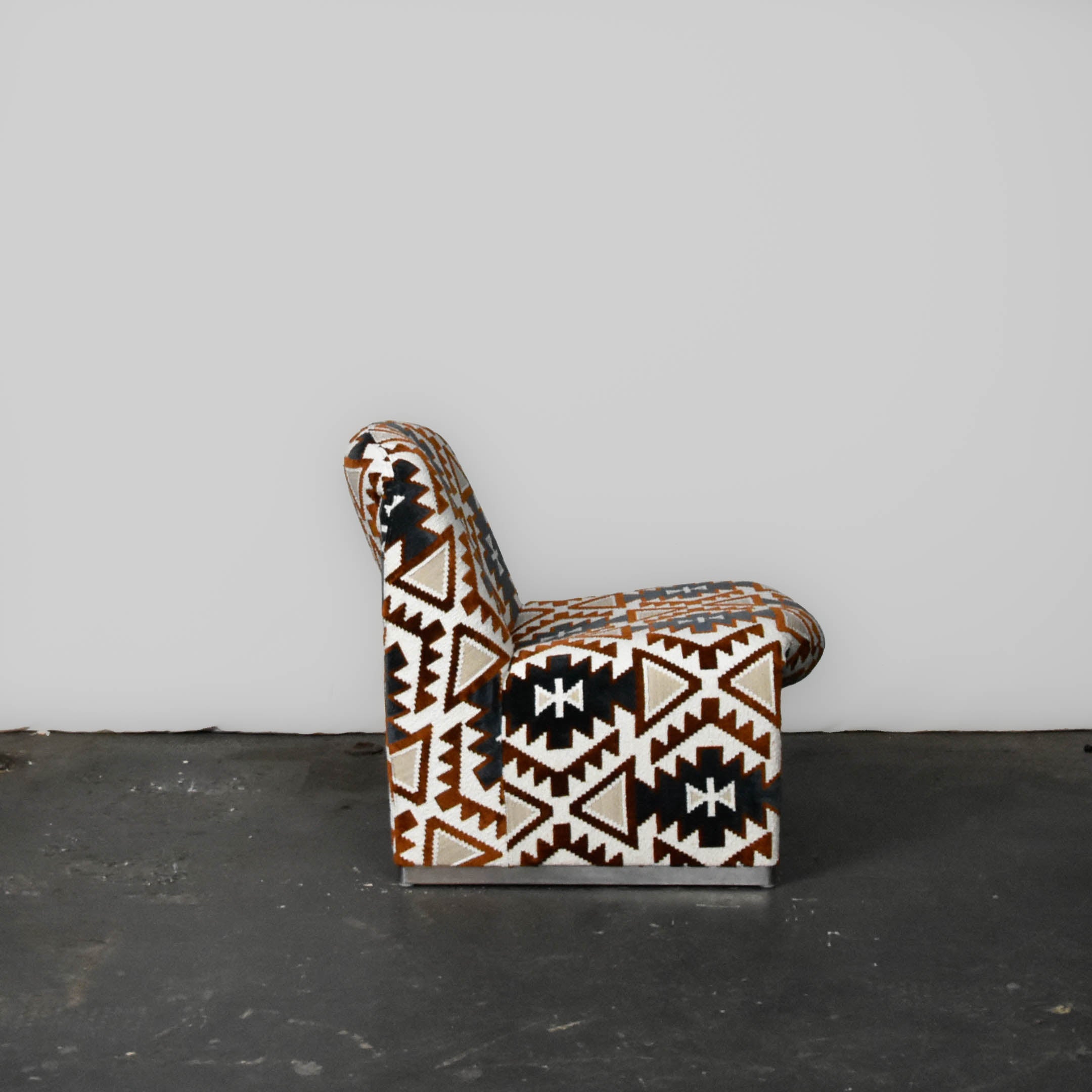 Artifort_Alky_Armless_chair