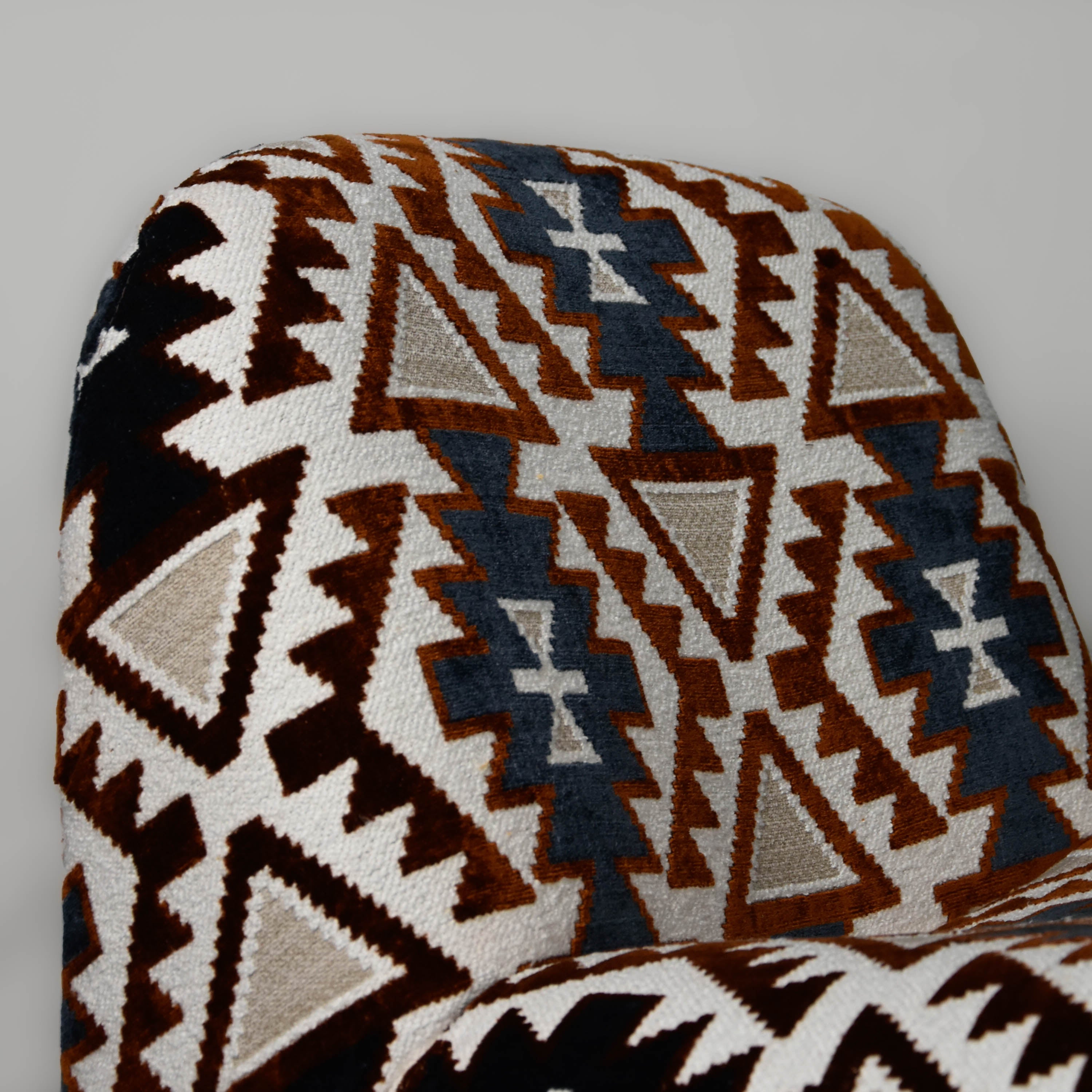 Artifort_Alky_Armless_chair