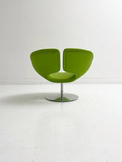 Artifort_Little_Apollo_armchair_on_disc_base