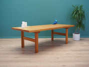 Ash_bench_Danish_design_1980s_production_Denmark