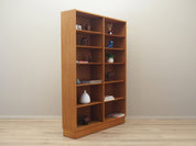 Ash_bookcase_Danish_design_1970s_production_Hundevad