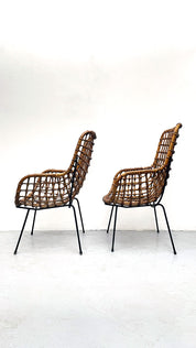 “BS_1N”_Armchairs_by_Tito_Agnoli 
