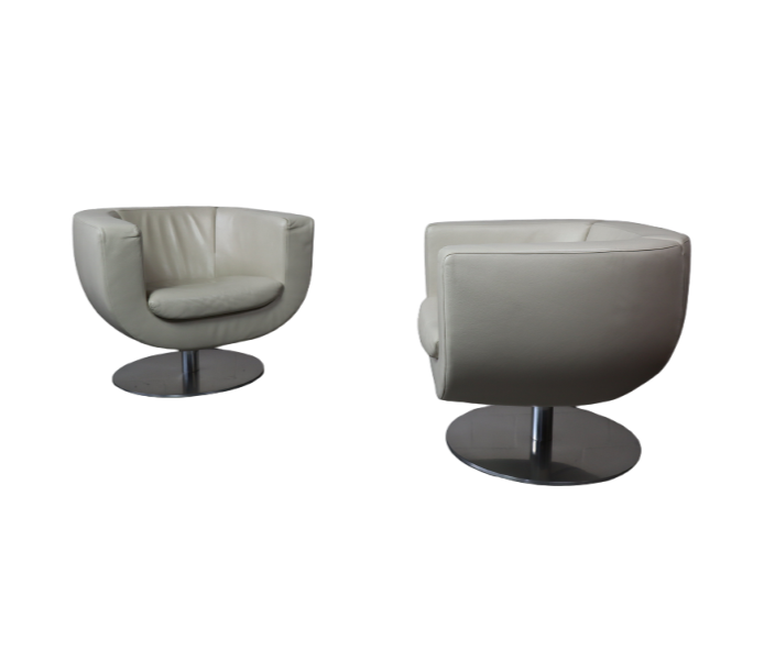 B_B_Italia_Tulip_leather_armchairs_designed_by_Jeffrey_Bernett_2000s
