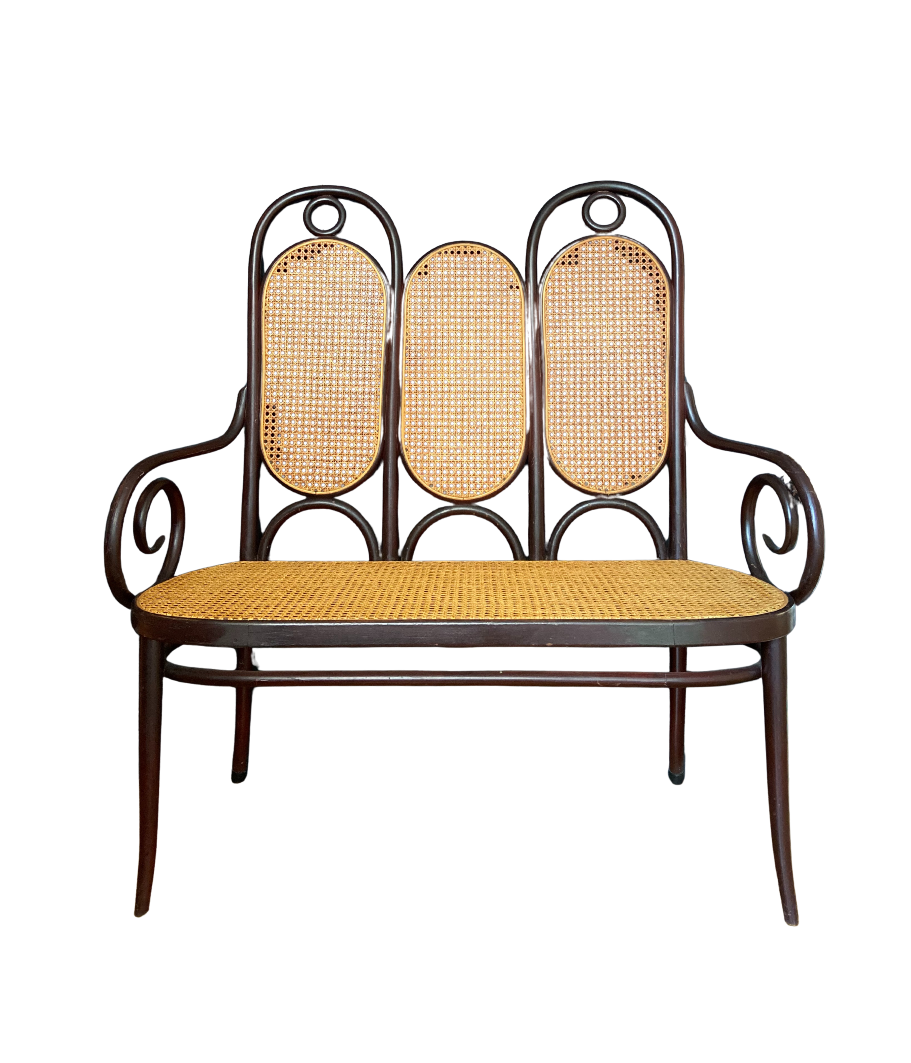 Bentwood_and_wickerwork_bench_stamped_Thonet_