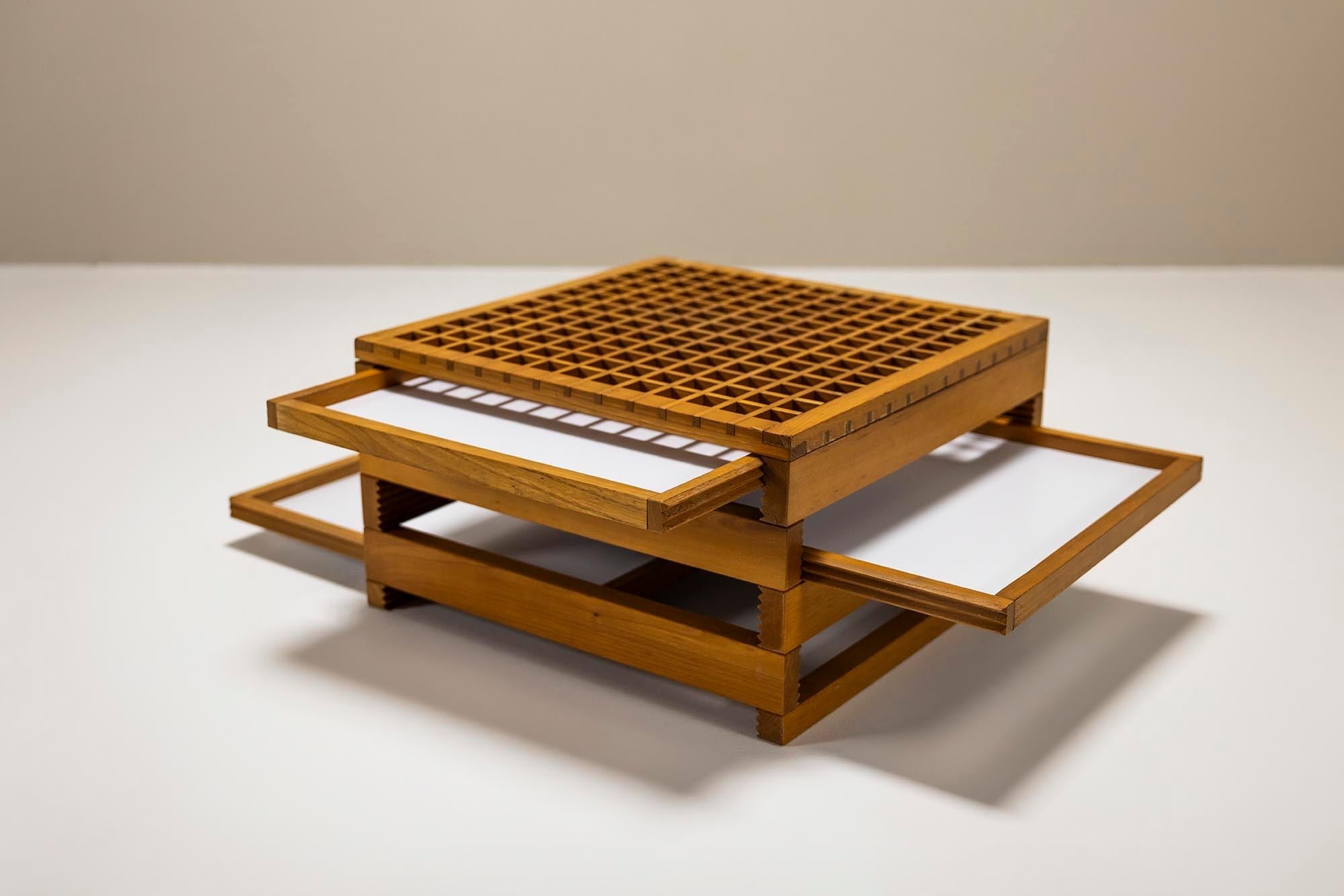 Bernard_Vuarnesson_Tetra_Coffee_Table_For_Bellato_Italy_1970_s