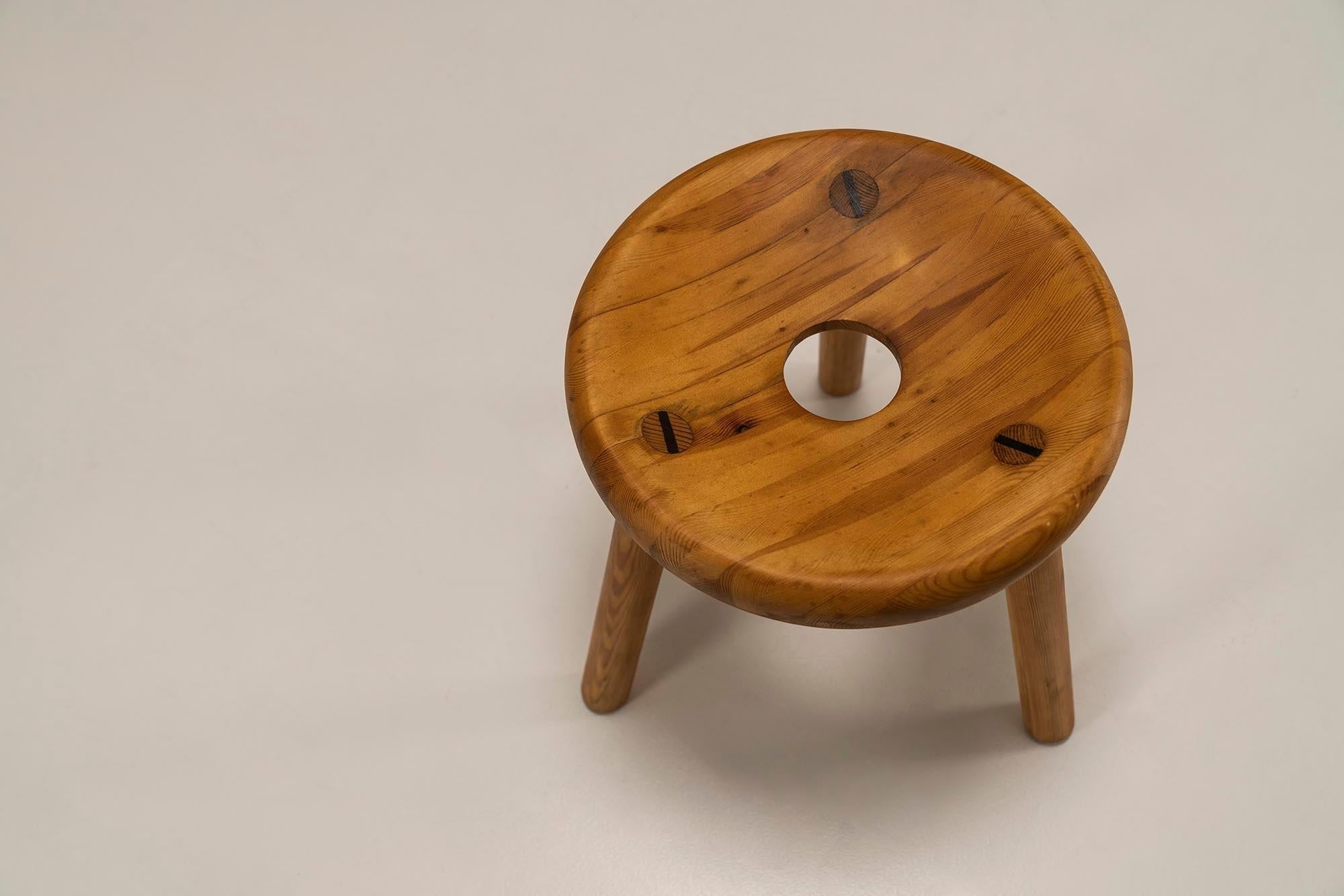 Bertel_Gardberg_Stool_Model_Sauna_in_Pine_for_Villa_Joukhi_Finland_1950s
