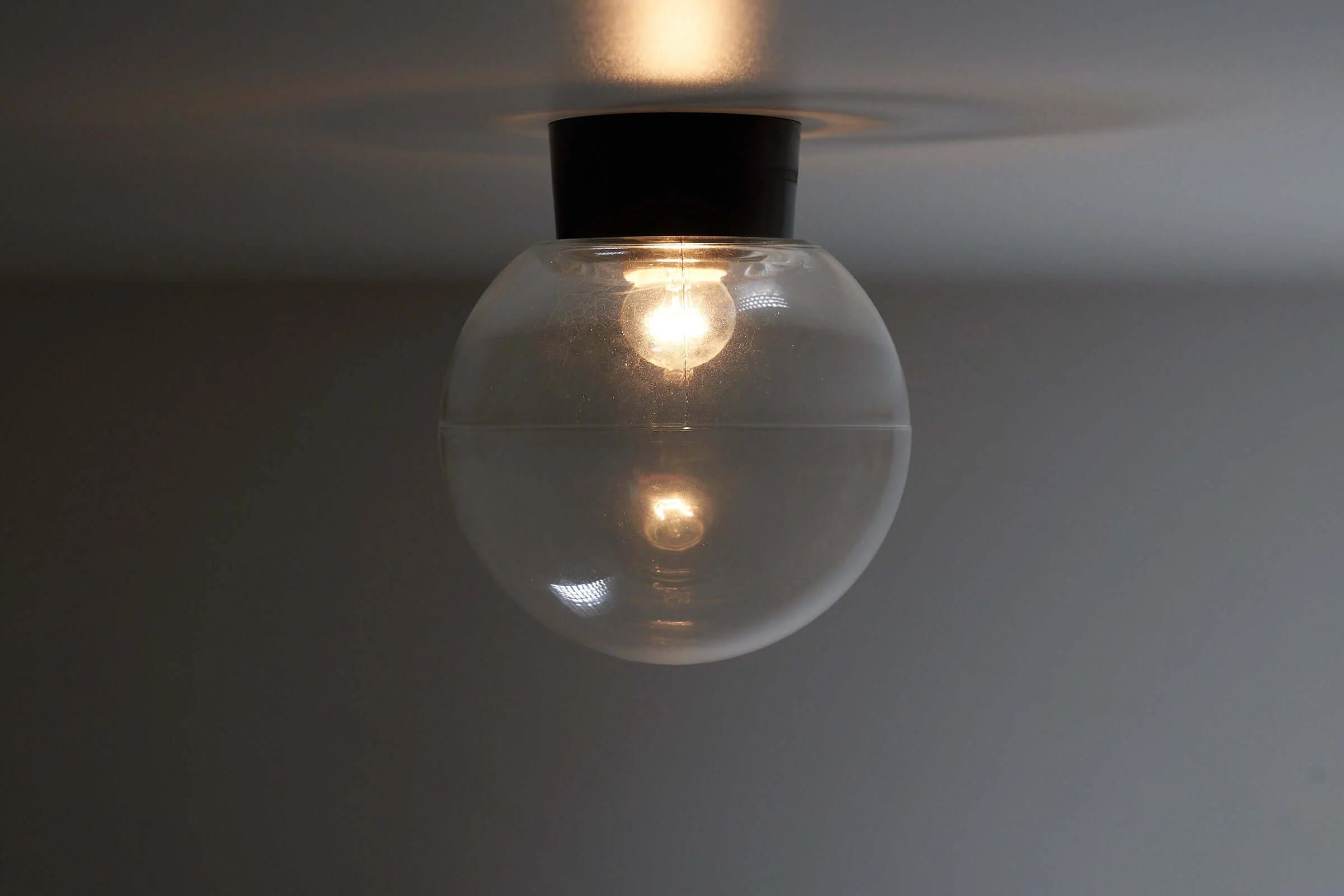 Black_Clear_Sphere_Wall_or_ceiling_Fixture