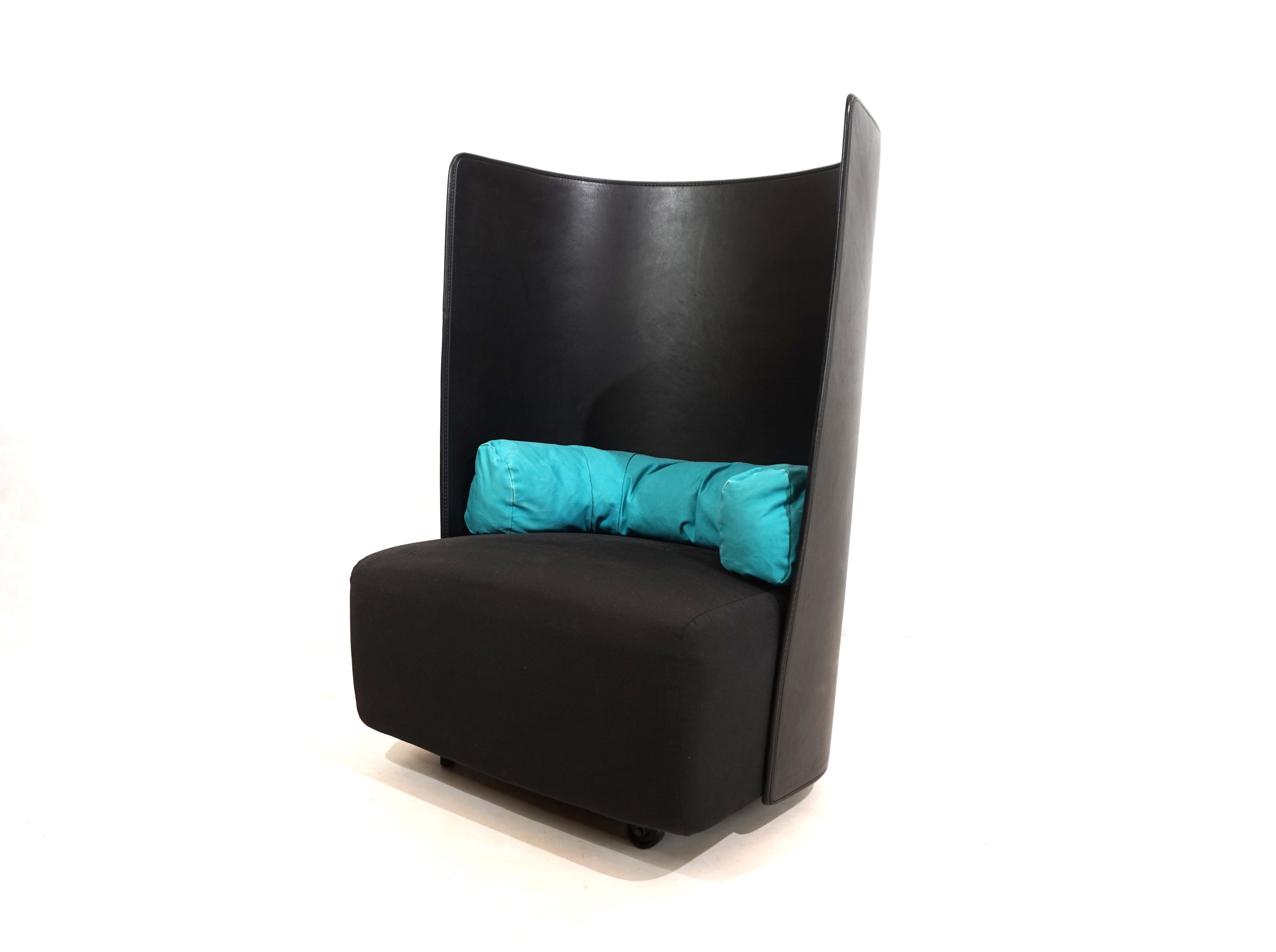 Black_Lounge_Char_by_Gionathan_de_Pas,_Donato_D'Urbino_&_Paolo_Lomazzi