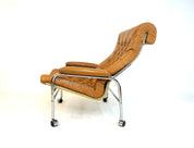 Bore_leather_armchair_by_Noboru_Nakamura
