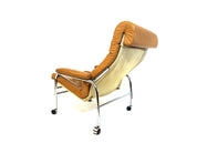 Bore_leather_armchair_by_Noboru_Nakamura
