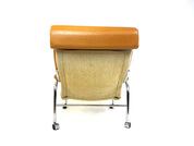 Bore_leather_armchair_by_Noboru_Nakamura
