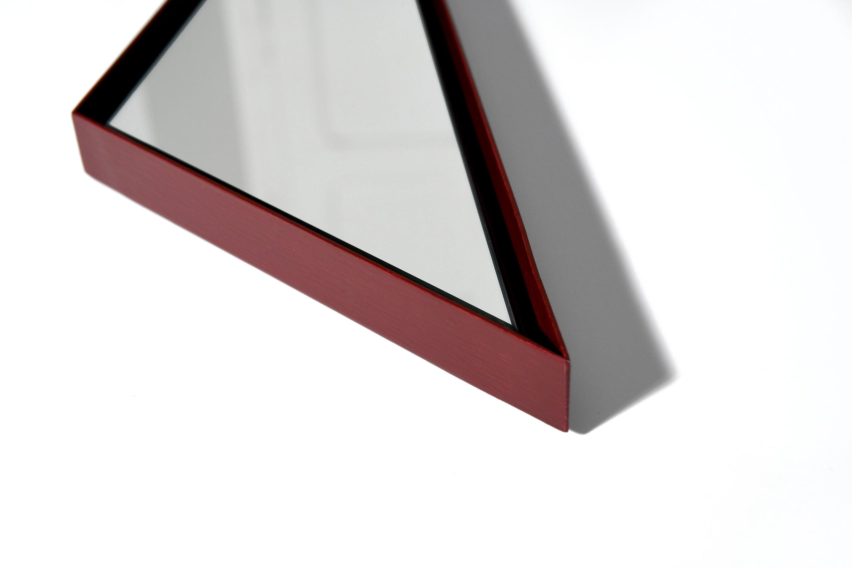 Brown_Triangle_Mirror_by_Filipe_Condado