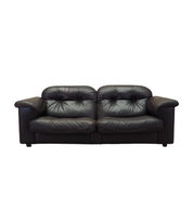 Brown_leather_sofa_Swiss_design_1970s_manufacture_De_Sede