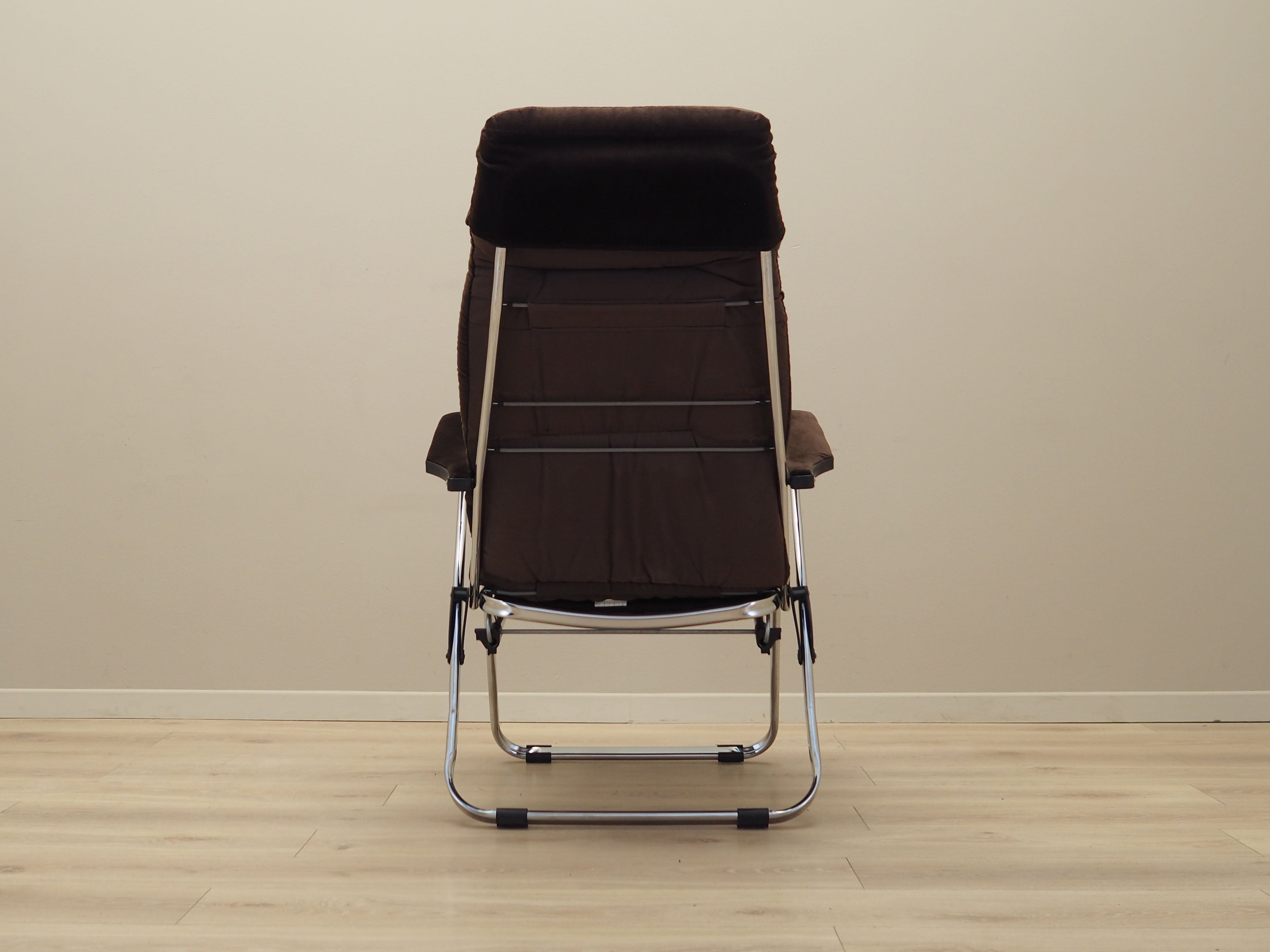 Brown_velour_armchair_Danish_design_1970s_production_Denmark