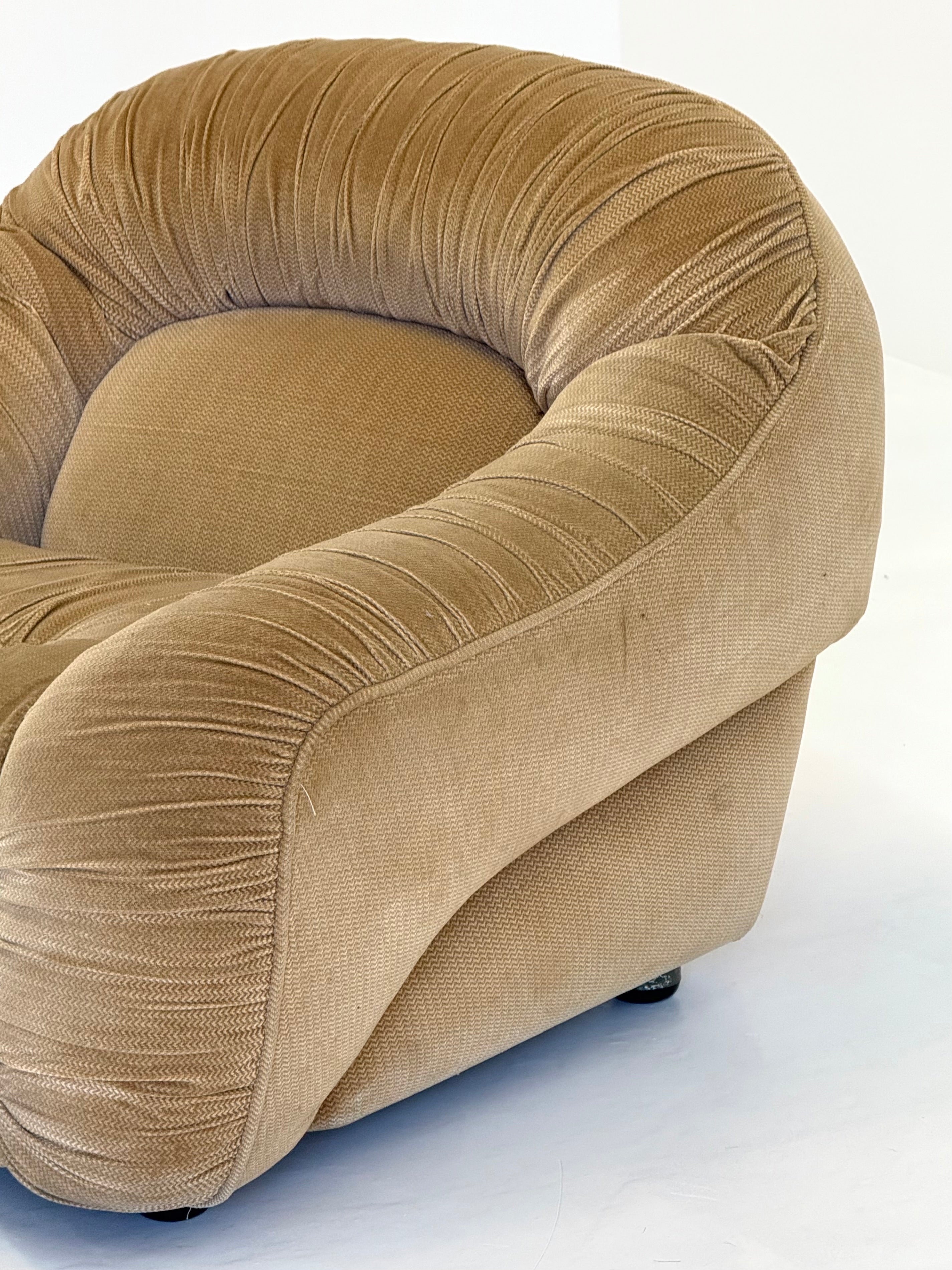 Capriccio_armchairs_by_George_Bighinello_for_Eurosalotto