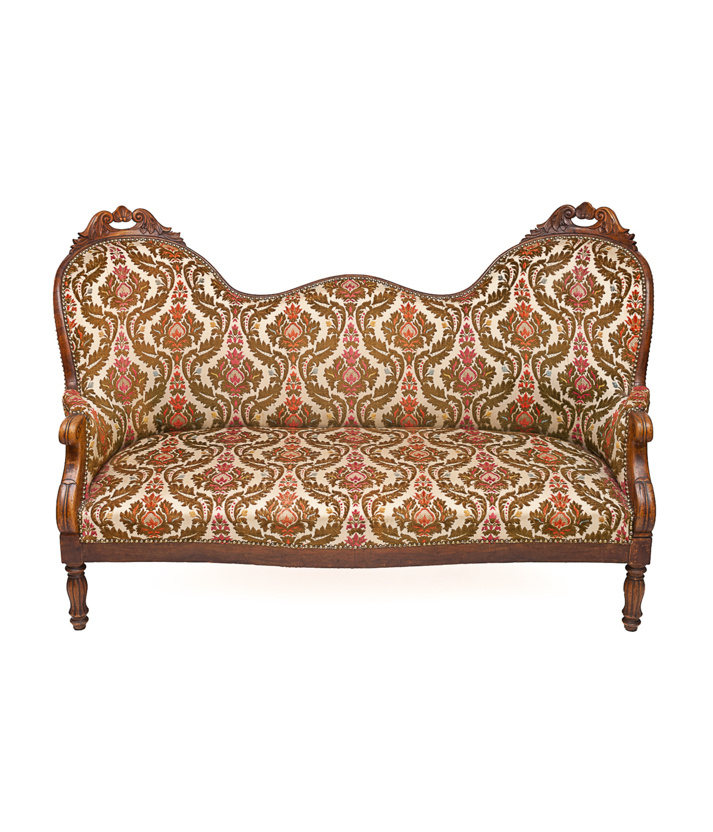 Carved_walnut_loveseat_from_1930