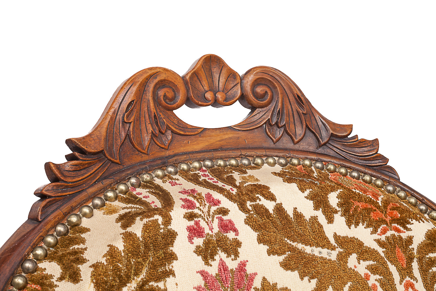 Carved_walnut_loveseat_from_1930