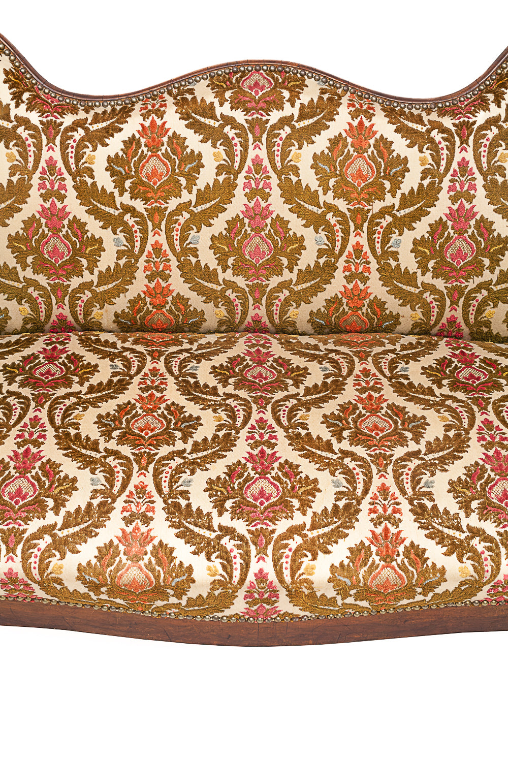 Carved_walnut_loveseat_from_1930