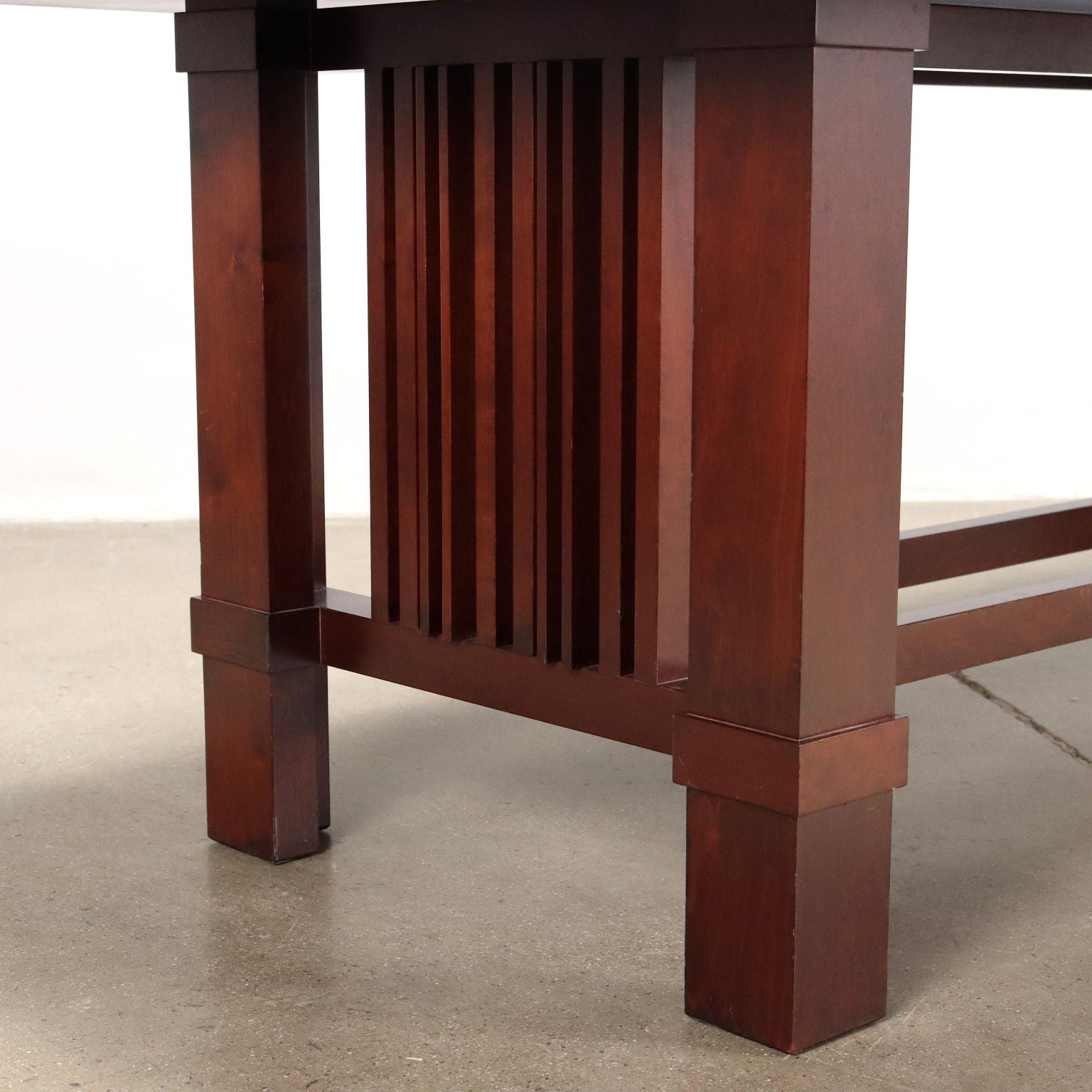 Cassina_Taliesin_2_Table_Vintage_Design_Frank_Lloyd_Wright_1980s