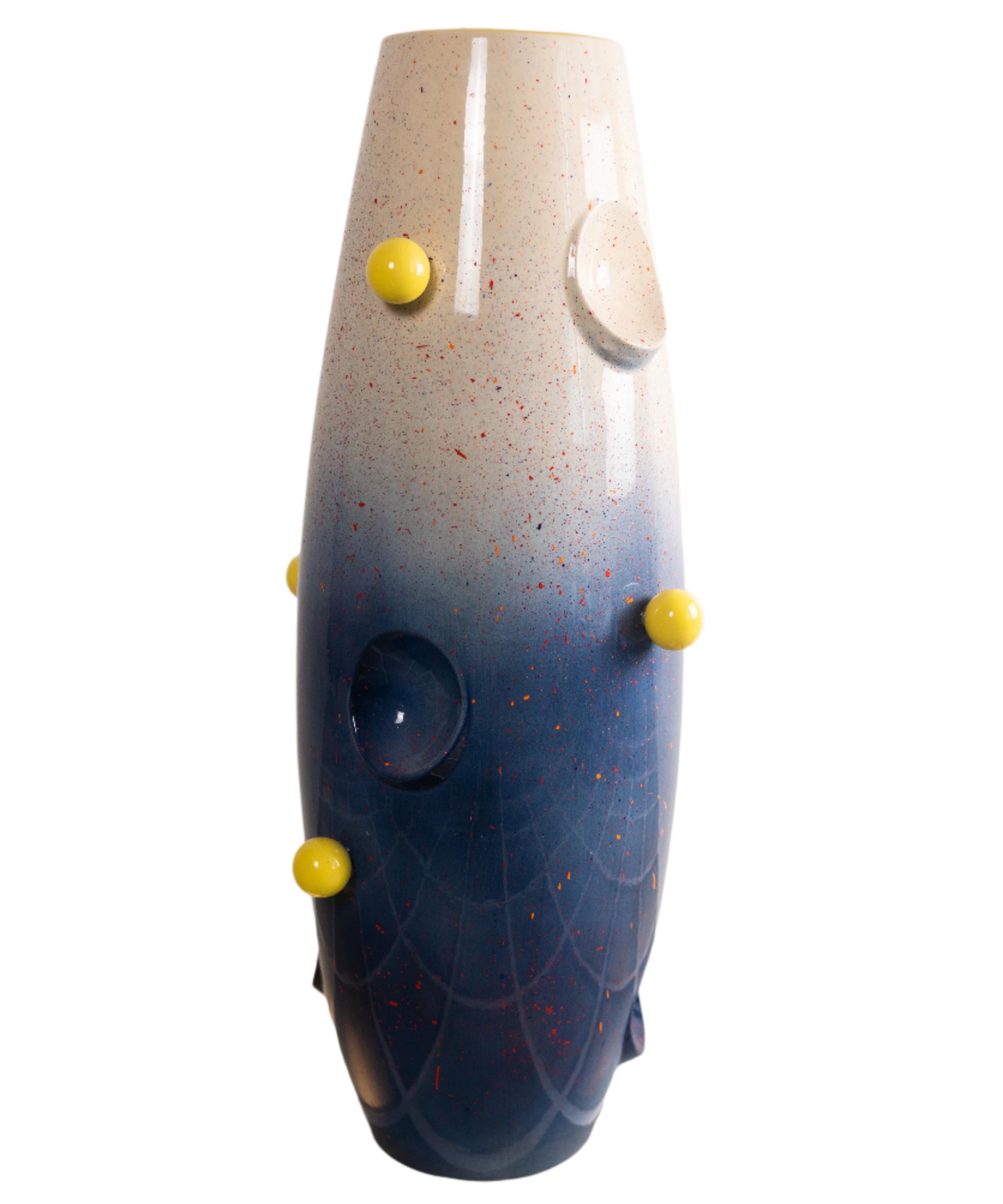 Ceramic_Vase_by_Malwina_Konopacka_2021