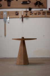 Chock_Side_Table