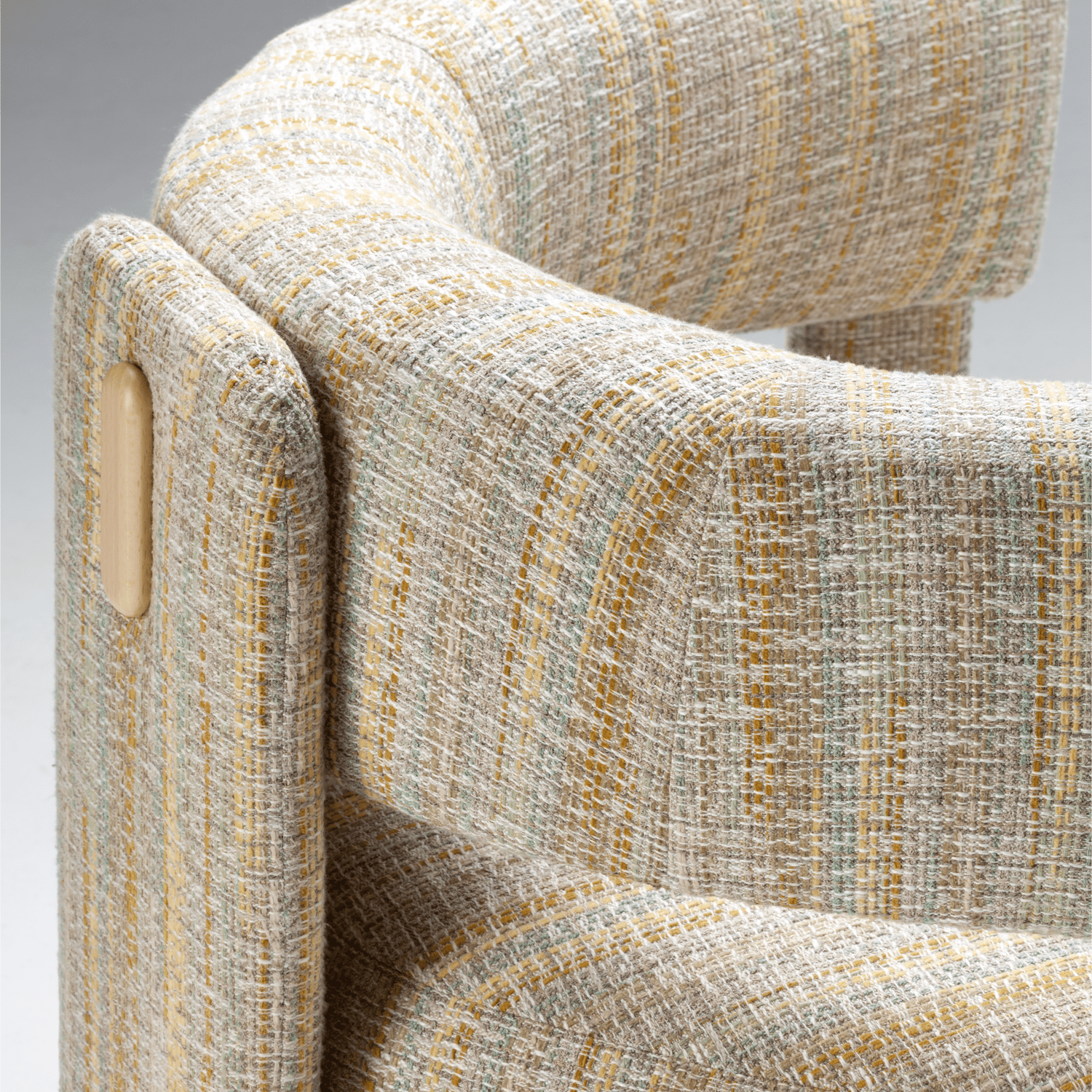Choux_Armchair