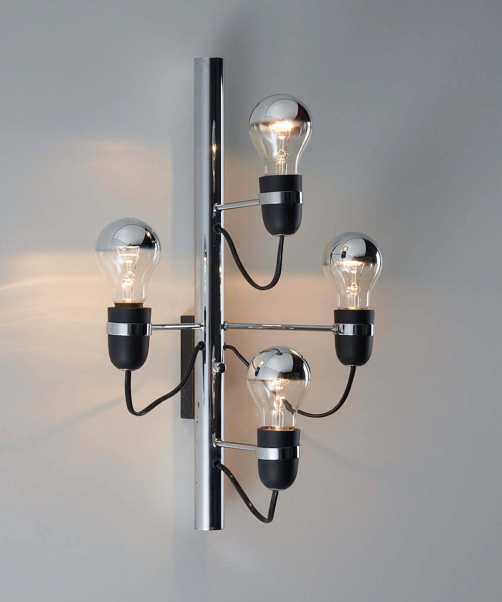 Chrome_4-Bulb_Wall_sconce_Sarfatti_Style