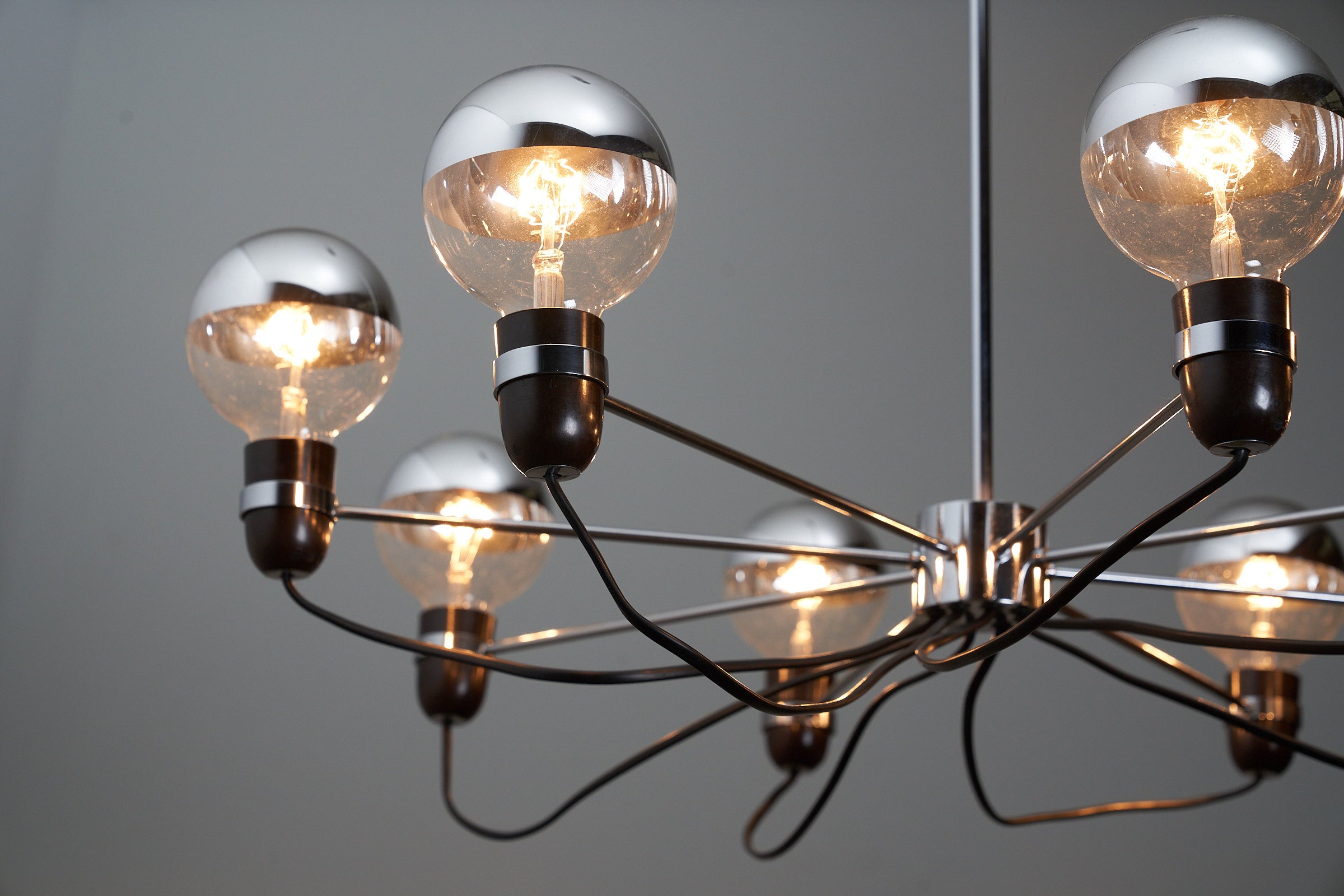 Chrome_8-Bulb_Chandelier_Sarfatti_Style