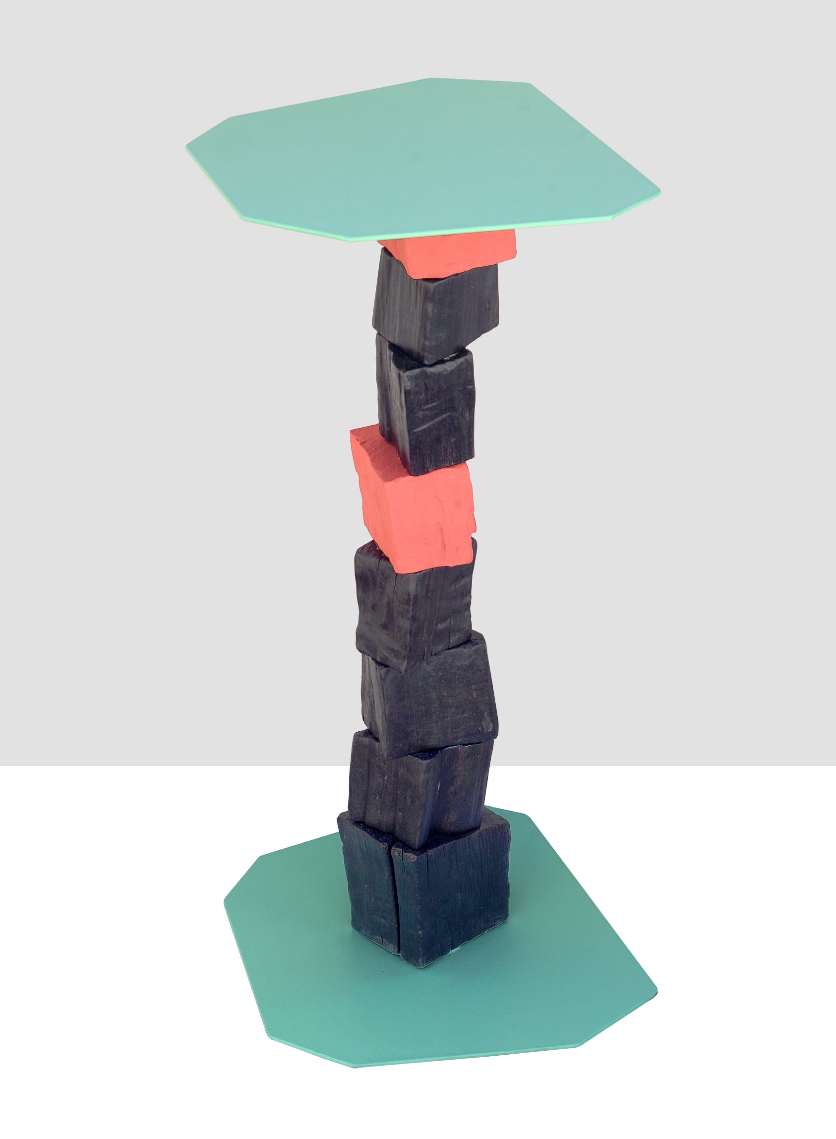 Coffee_table_Equilibrium