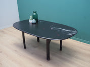 Coffee_table_in_Danish_design_from_1970s_production_Denmark